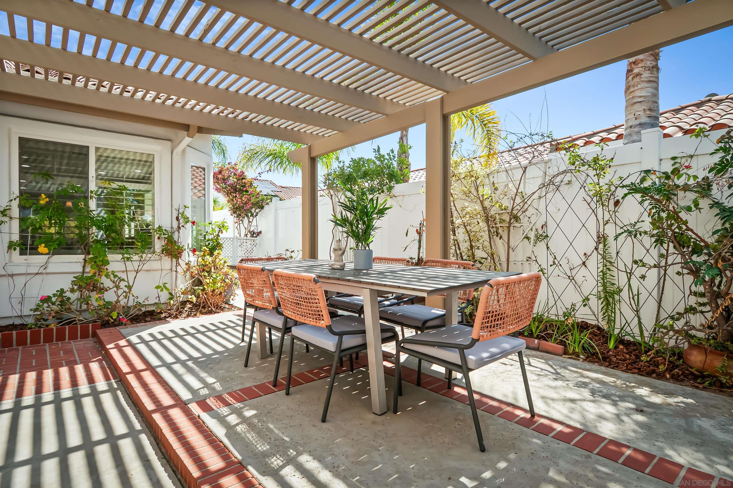 Detail Gallery Image 37 of 47 For 4058  Lemnos Way, Oceanside,  CA 92056 - 2 Beds | 2 Baths