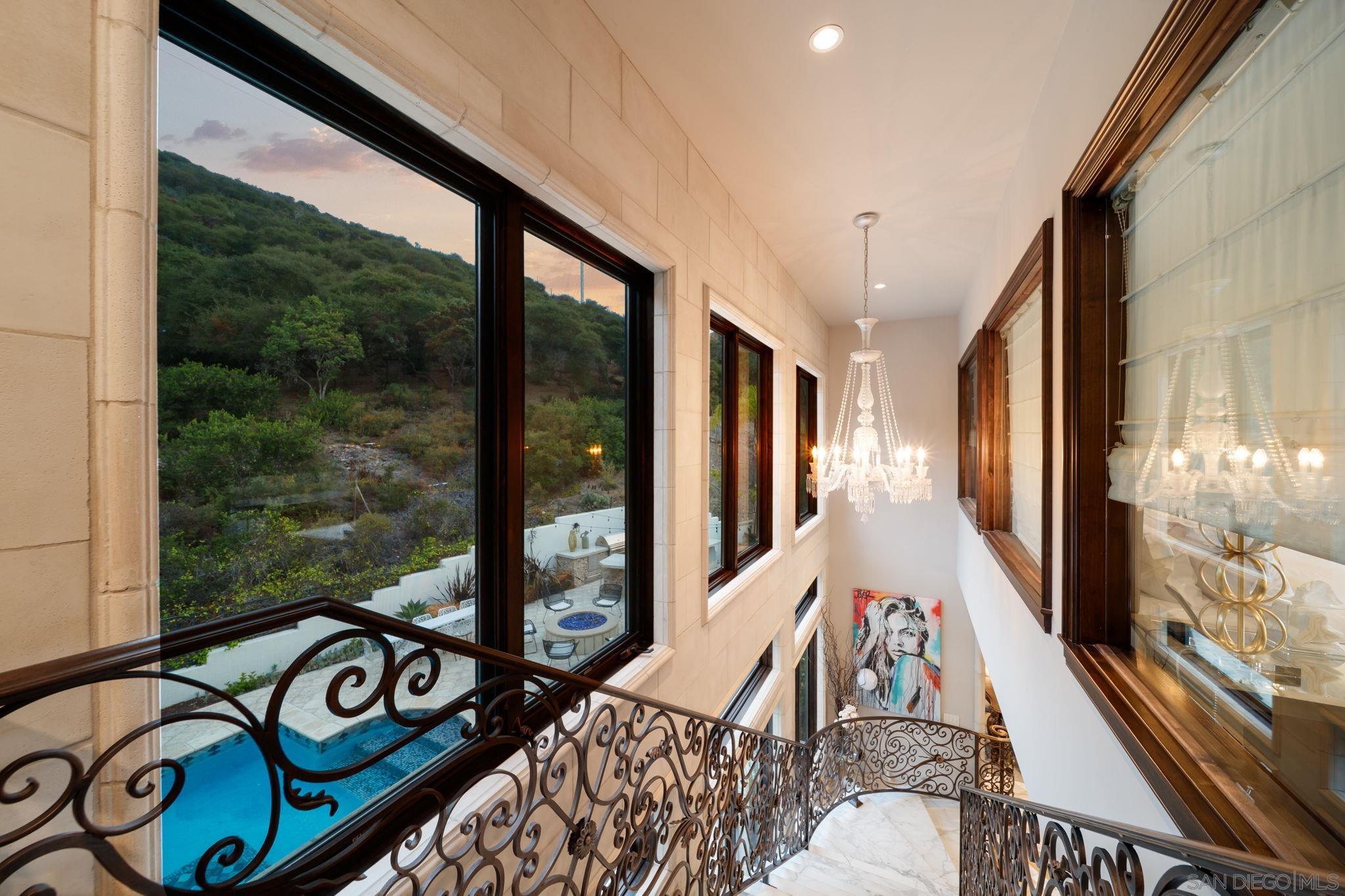 Detail Gallery Image 66 of 67 For 7853  via Capri, La Jolla,  CA 92037 - 6 Beds | 6 Baths