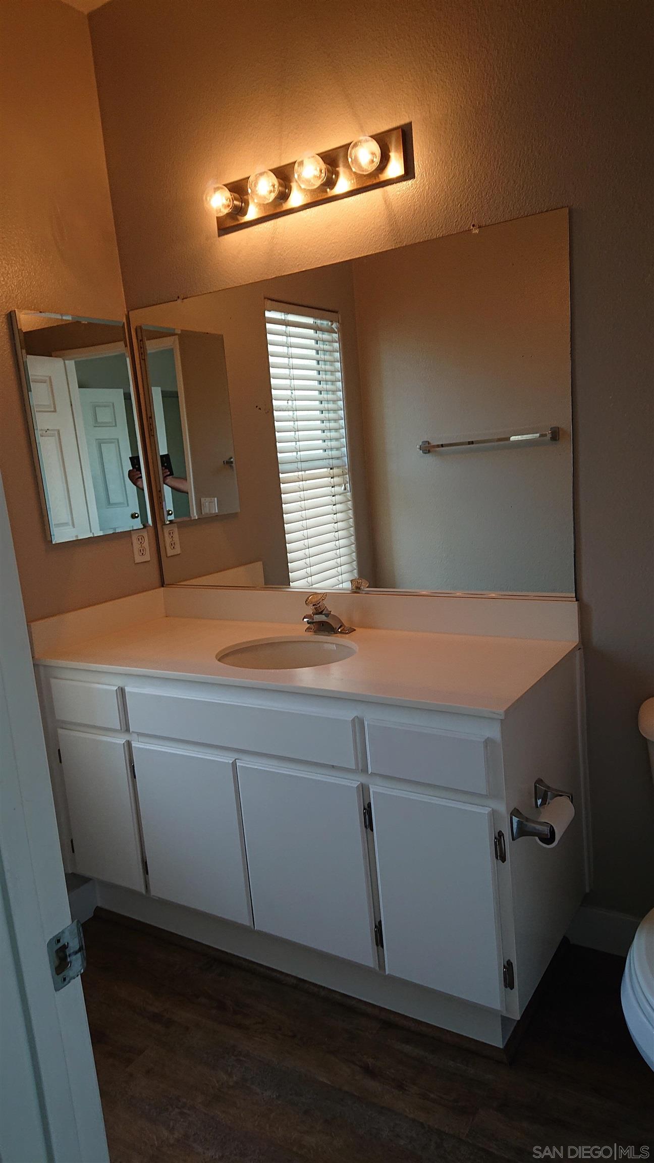 Detail Gallery Image 18 of 23 For 918  Camino De La Reina  52, San Diego,  CA 92108 - 2 Beds | 2/1 Baths