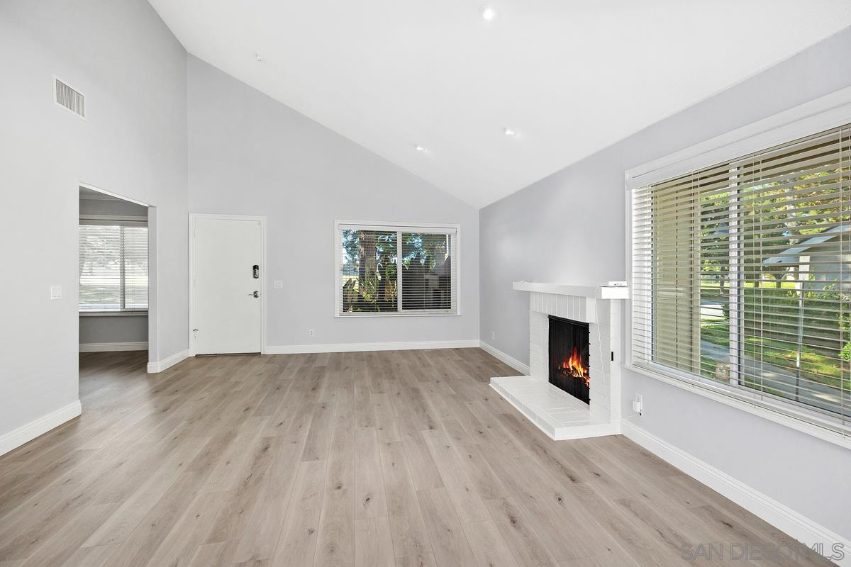 Detail Gallery Image 8 of 32 For 14  Dragonfly  #25,  Irvine,  CA 92604 - 3 Beds | 2 Baths