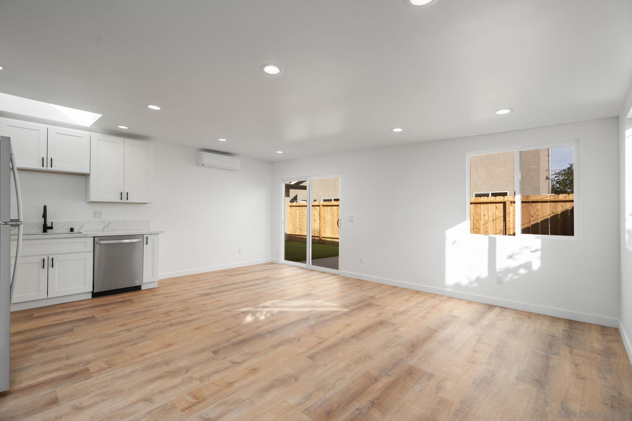 Detail Gallery Image 12 of 23 For 4161-4163  Clairemont Mesa Boulevard, San Diego,  CA 92117 - – Beds | – Baths