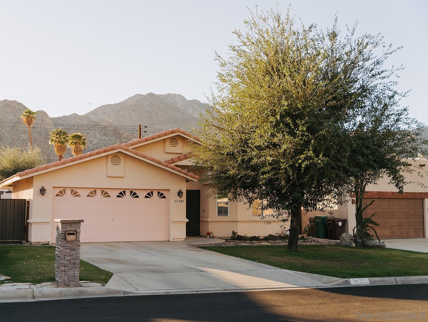 Front Image Thumbnail for SD250043282