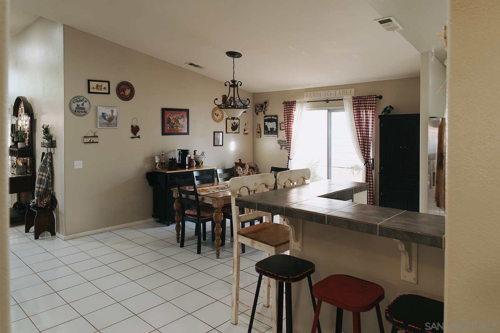 Detail Gallery Image 8 of 36 For 54205  Avenida Alvarado, La Quinta,  CA 92253 - 3 Beds | 2 Baths