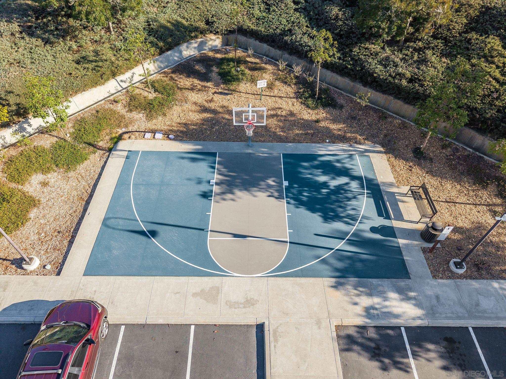 Detail Gallery Image 34 of 42 For 4382  Pacifica Way  #4,  Oceanside,  CA 92056 - 3 Beds | 3/1 Baths