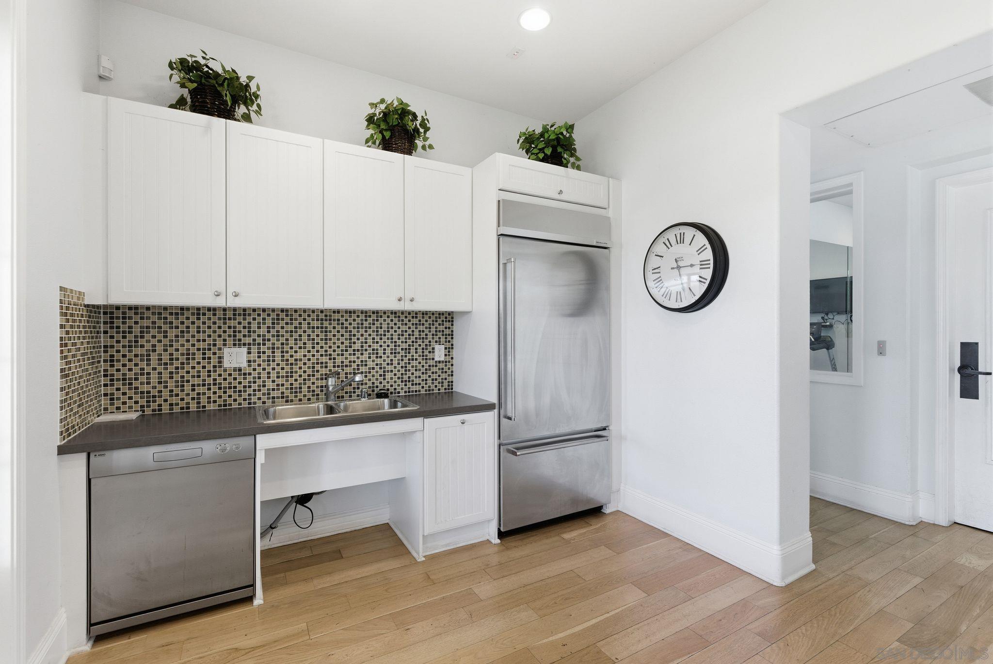 Detail Gallery Image 37 of 42 For 4382  Pacifica Way  #4,  Oceanside,  CA 92056 - 3 Beds | 3/1 Baths