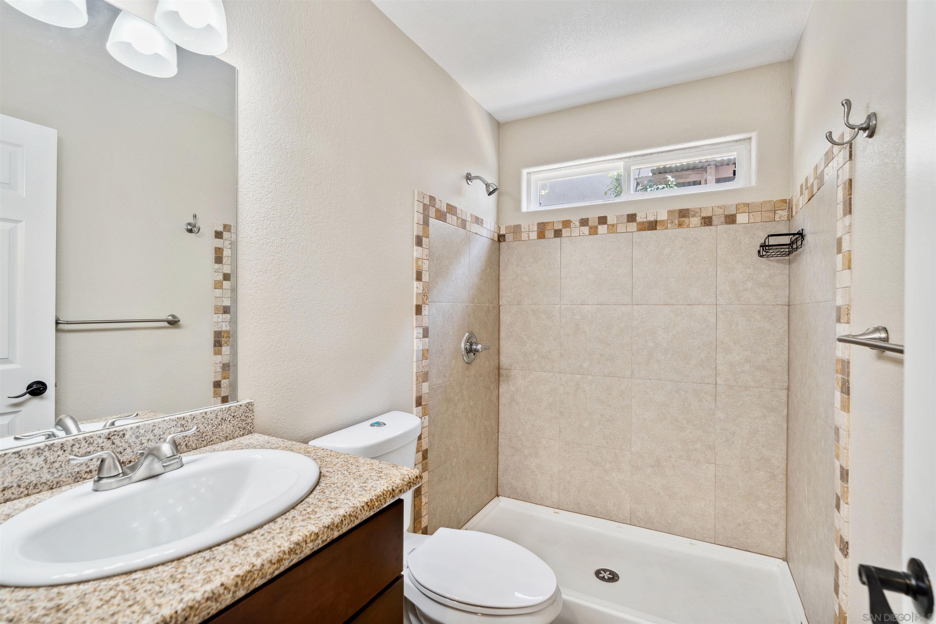 Detail Gallery Image 39 of 47 For 401 S Vine St, Escondido,  CA 92025 - 5 Beds | 3/1 Baths