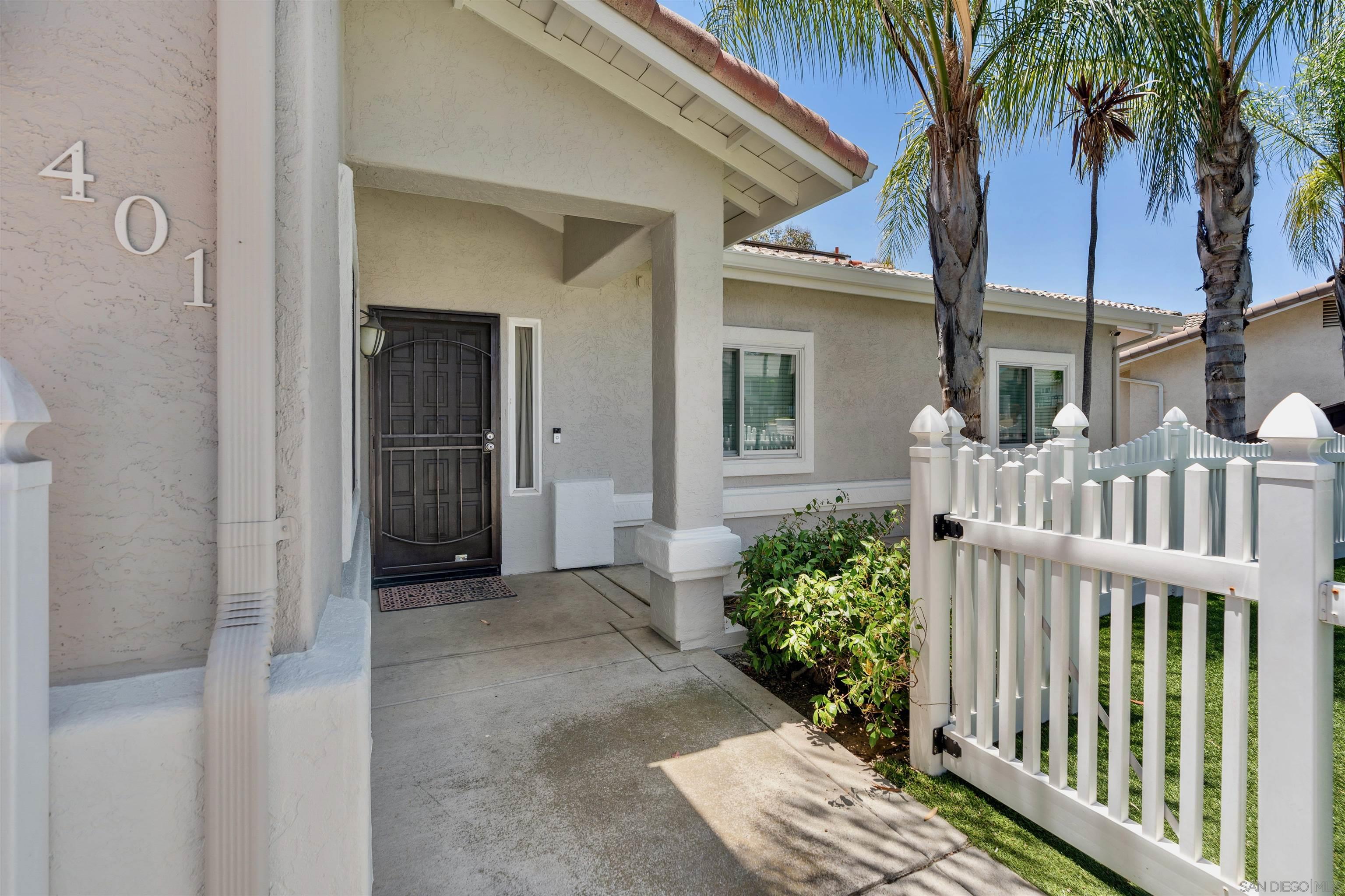 Detail Gallery Image 6 of 47 For 401 S Vine St, Escondido,  CA 92025 - 5 Beds | 3/1 Baths