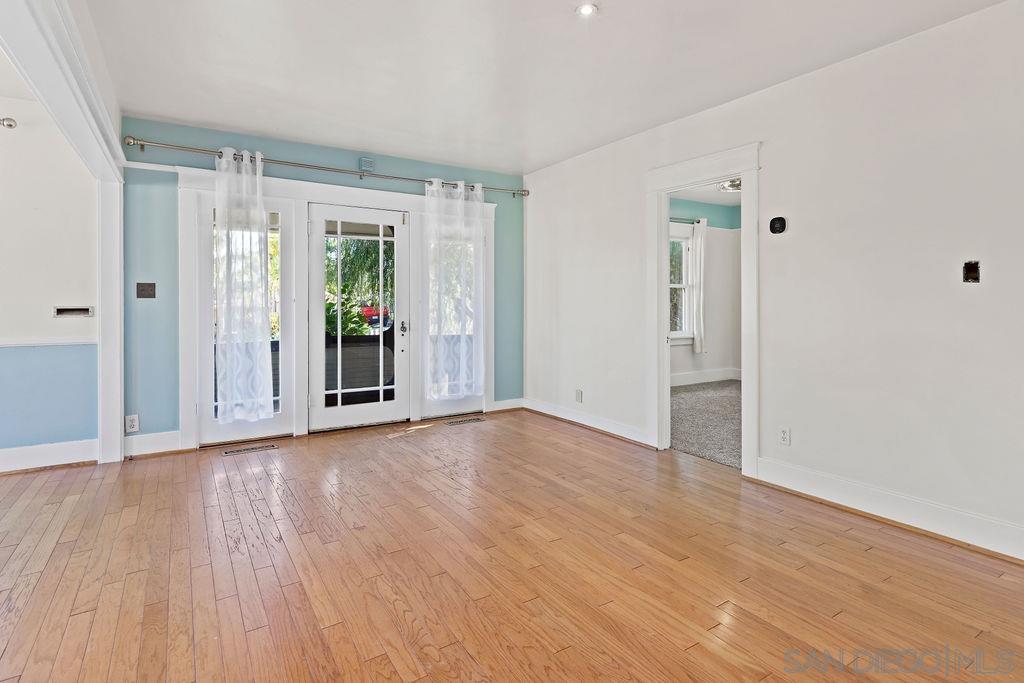 Detail Gallery Image 11 of 51 For 242 E 9th Ave, Escondido,  CA 92025 - 4 Beds | 2 Baths