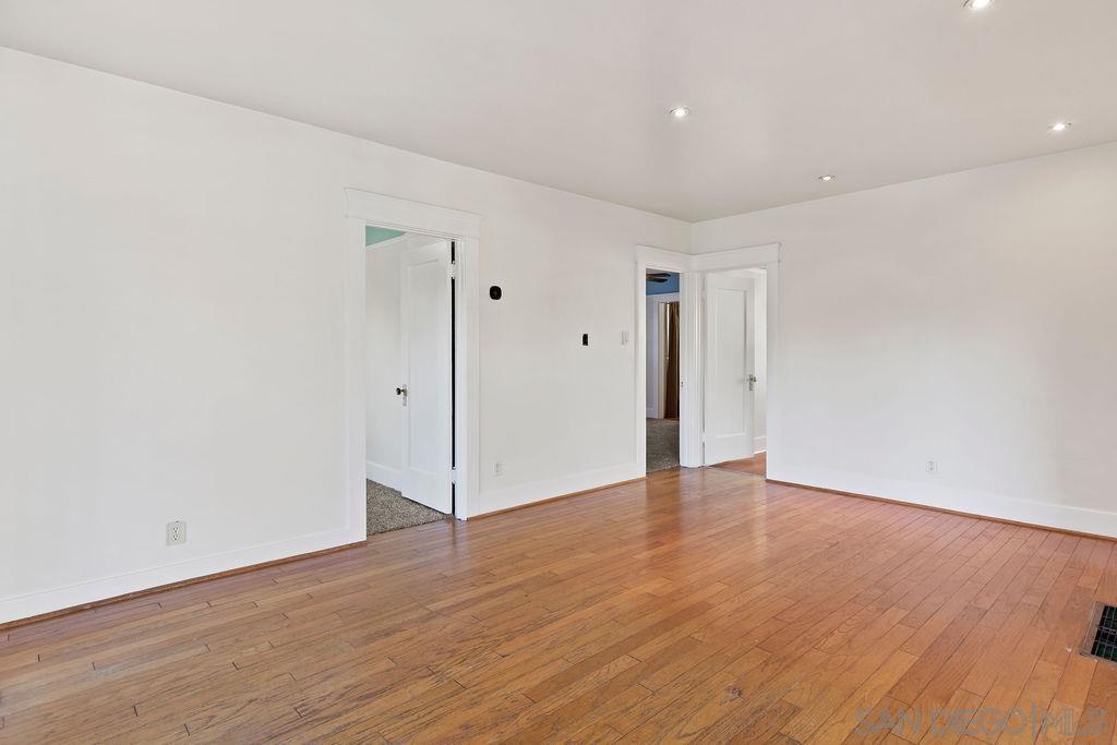 Detail Gallery Image 12 of 51 For 242 E 9th Ave, Escondido,  CA 92025 - 4 Beds | 2 Baths