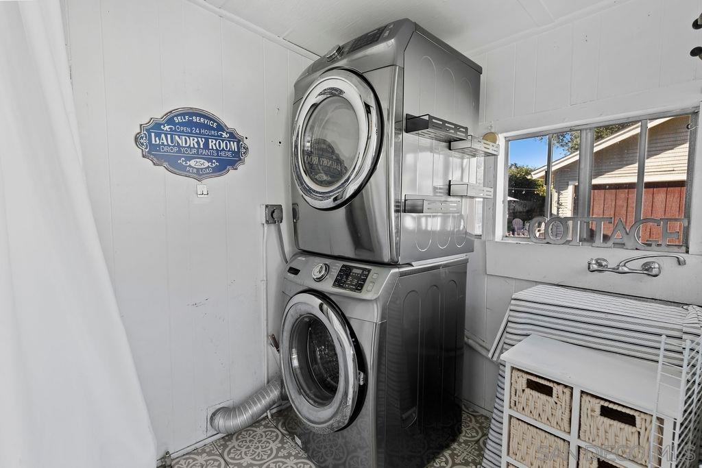 Detail Gallery Image 19 of 51 For 242 E 9th Ave, Escondido,  CA 92025 - 4 Beds | 2 Baths