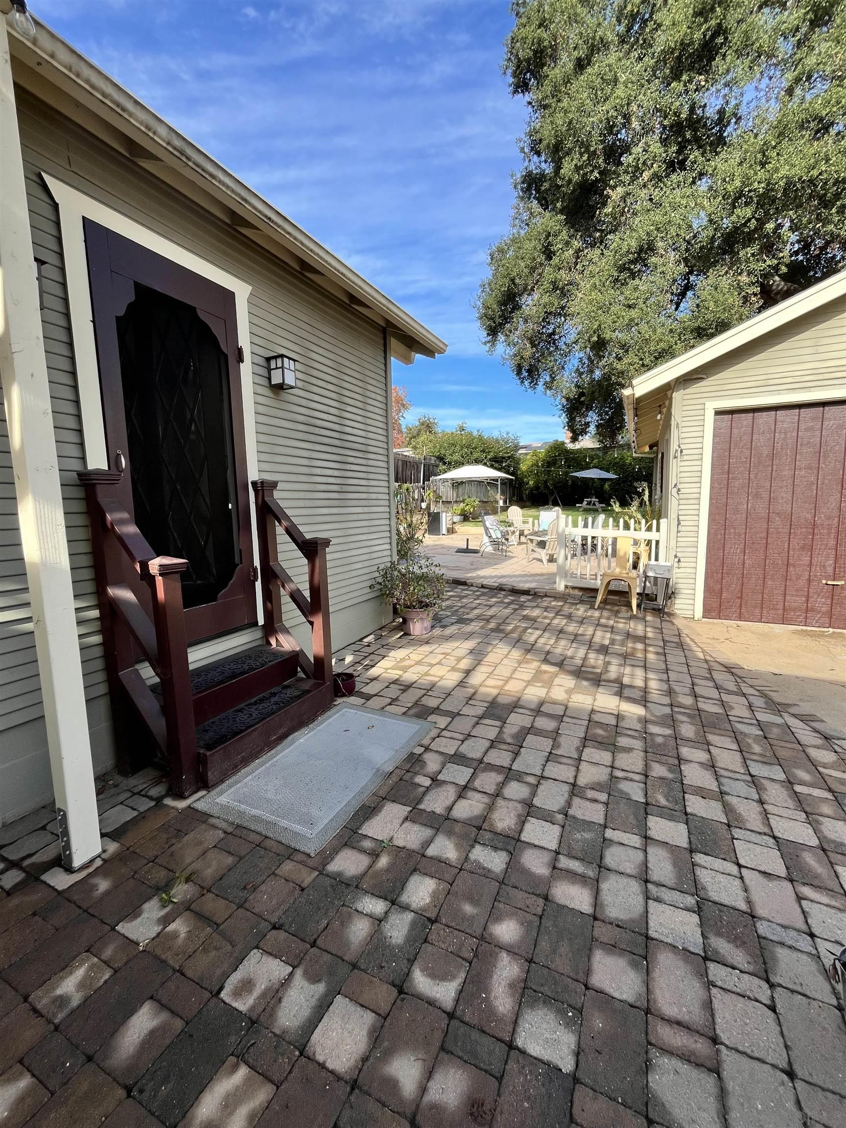 Detail Gallery Image 21 of 23 For 242 E 9th Ave, Escondido,  CA 92025 - 4 Beds | 2 Baths