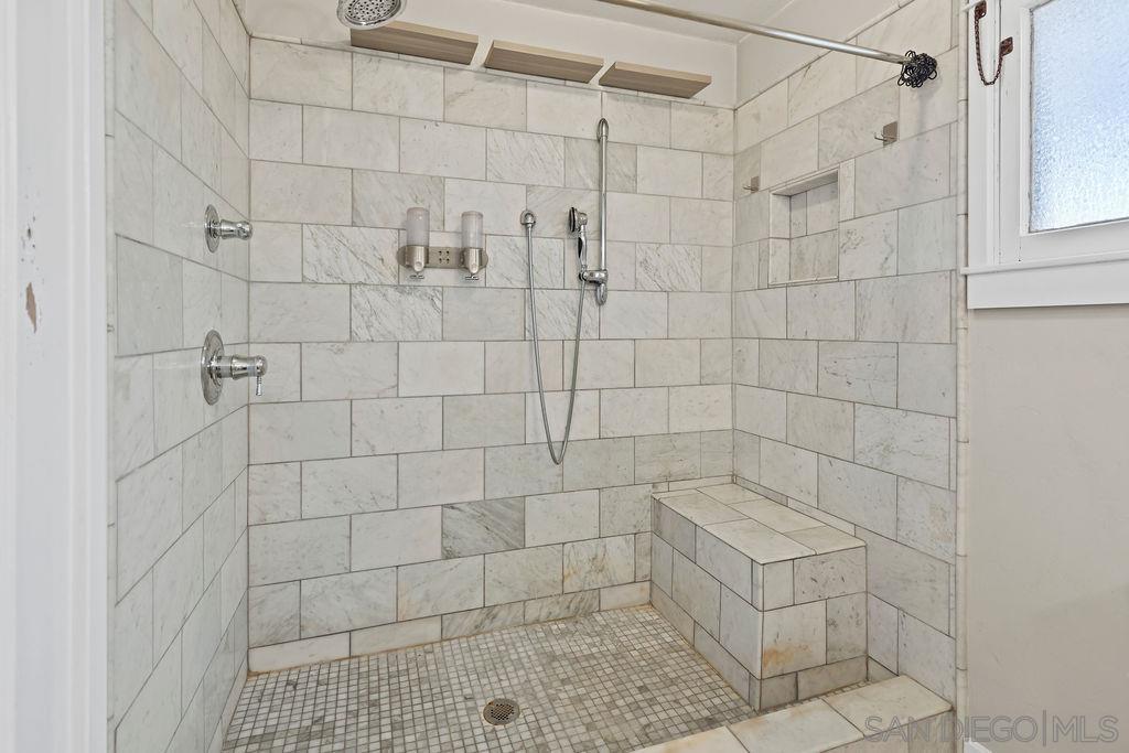 Detail Gallery Image 26 of 51 For 242 E 9th Ave, Escondido,  CA 92025 - 4 Beds | 2 Baths