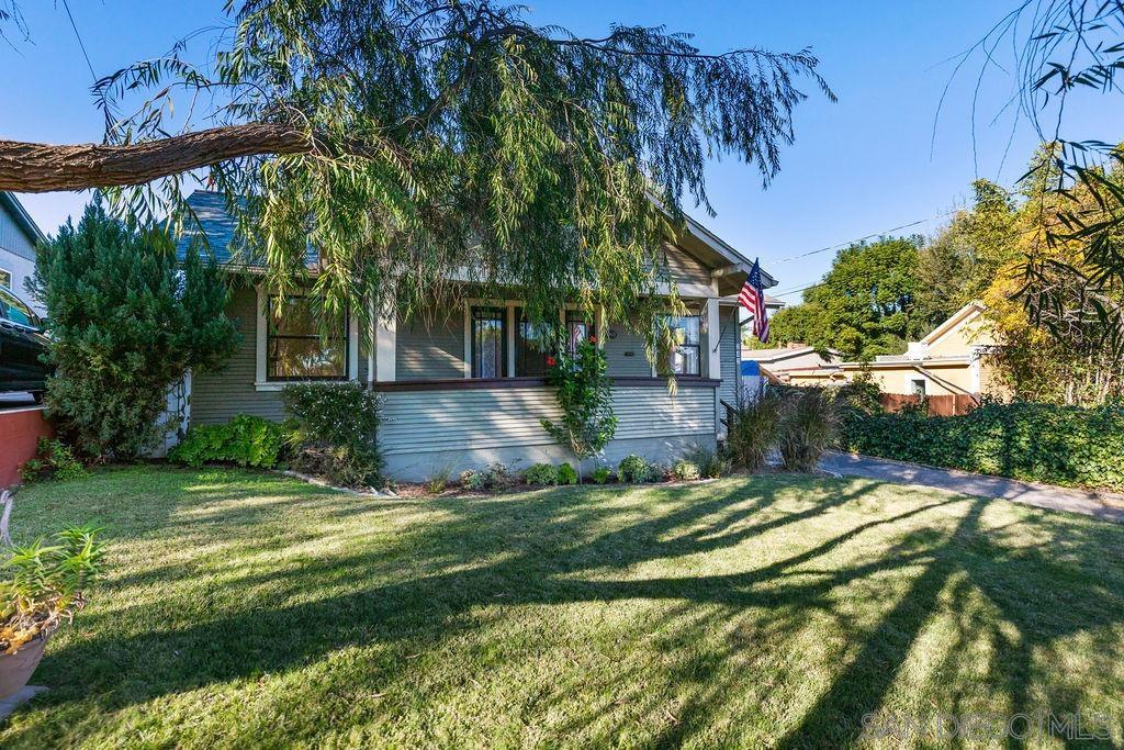 Detail Gallery Image 4 of 51 For 242 E 9th Ave, Escondido,  CA 92025 - 4 Beds | 2 Baths