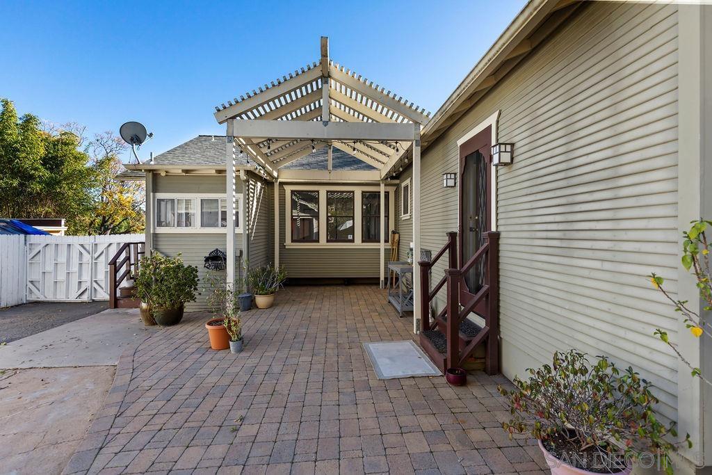 Detail Gallery Image 42 of 51 For 242 E 9th Ave, Escondido,  CA 92025 - 4 Beds | 2 Baths