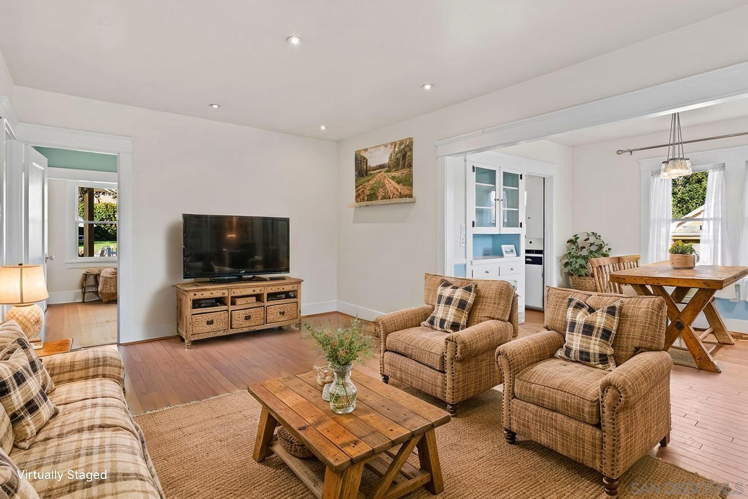 Detail Gallery Image 7 of 51 For 242 E 9th Ave, Escondido,  CA 92025 - 4 Beds | 2 Baths