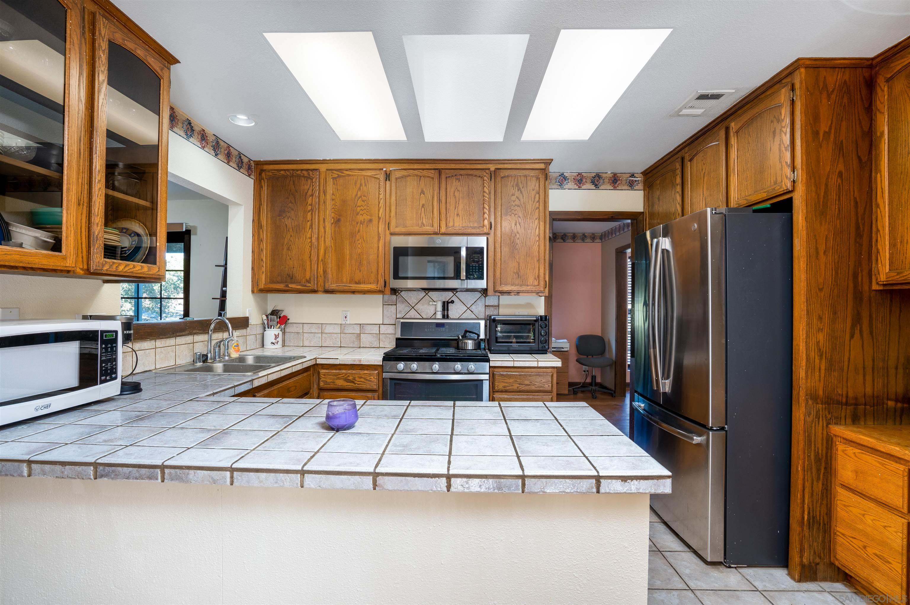 Detail Gallery Image 9 of 52 For 25040 E Old Julian Hwy, Ramona,  CA 92065 - 6 Beds | 4/1 Baths