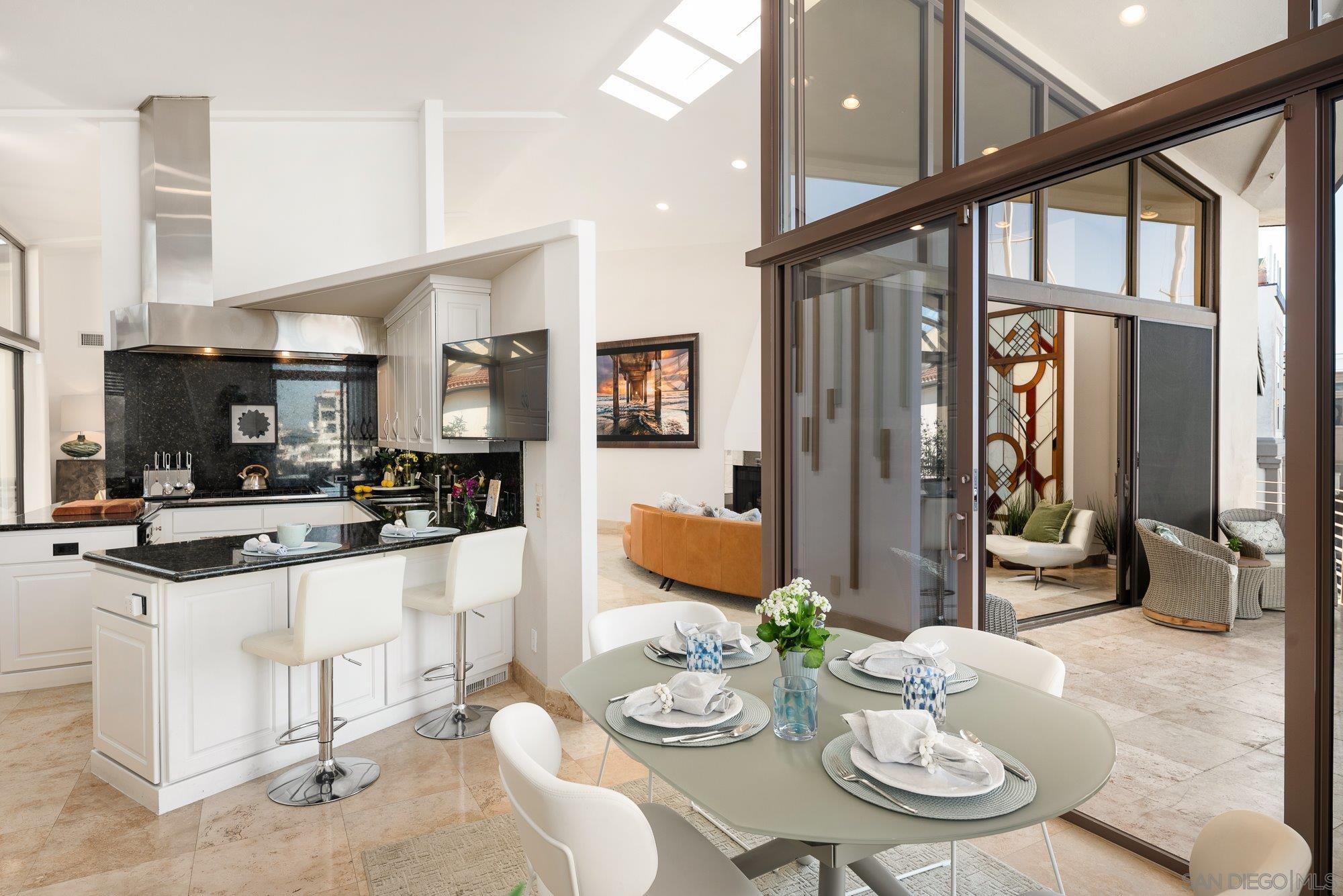 Detail Gallery Image 19 of 75 For 25  the Point, Coronado,  CA 92118 - 4 Beds | 5 Baths