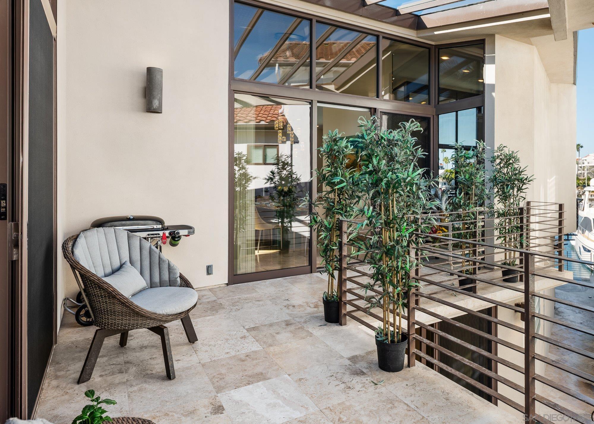 Detail Gallery Image 34 of 75 For 25  the Point, Coronado,  CA 92118 - 4 Beds | 5 Baths