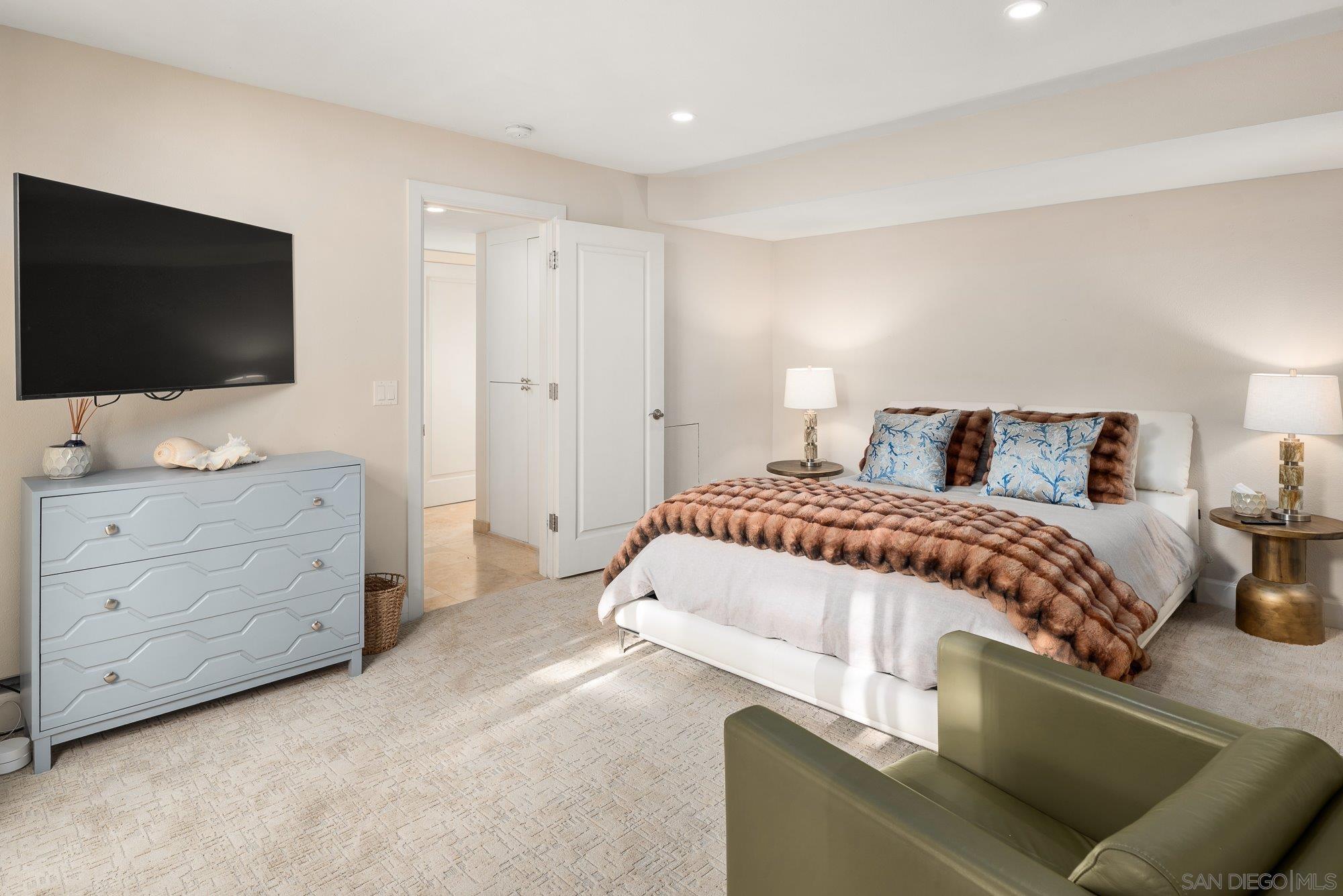 Detail Gallery Image 39 of 75 For 25  the Point, Coronado,  CA 92118 - 4 Beds | 5 Baths