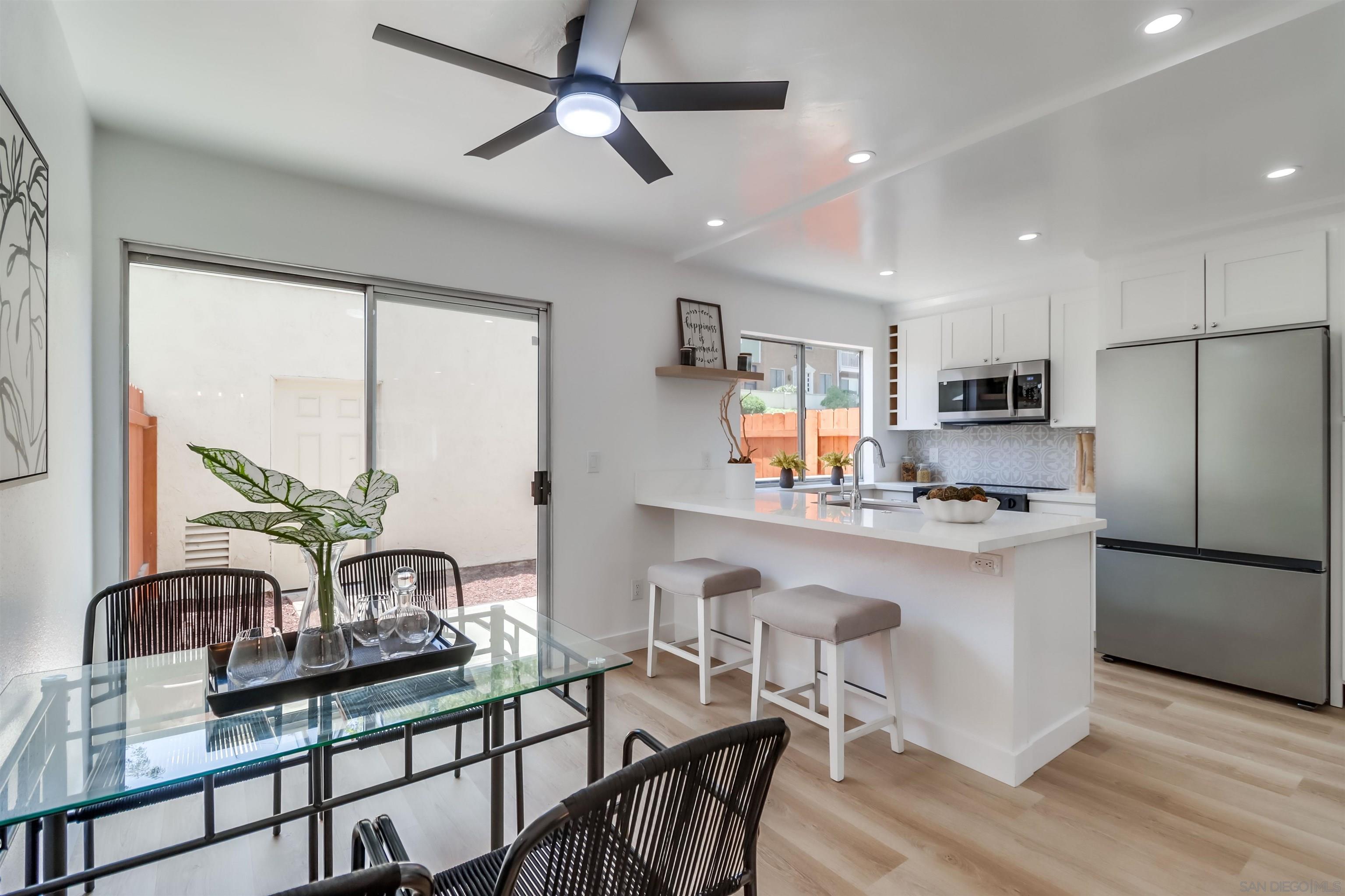 Detail Gallery Image 4 of 30 For 7827  Rancho Fanita Dr  #H,  Santee,  CA 92071 - 2 Beds | 1/1 Baths