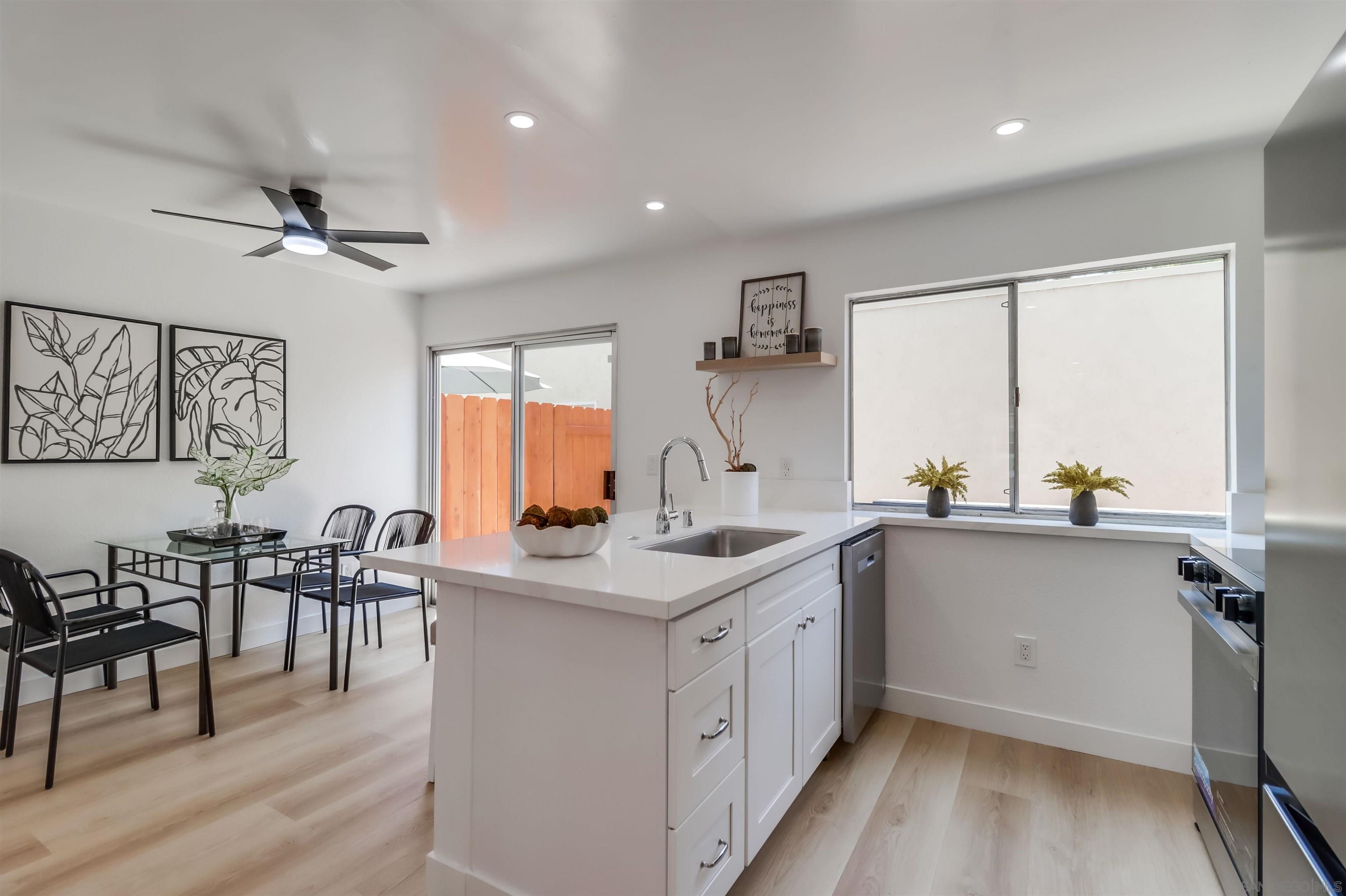 Detail Gallery Image 7 of 30 For 7827  Rancho Fanita Dr  #H,  Santee,  CA 92071 - 2 Beds | 1/1 Baths