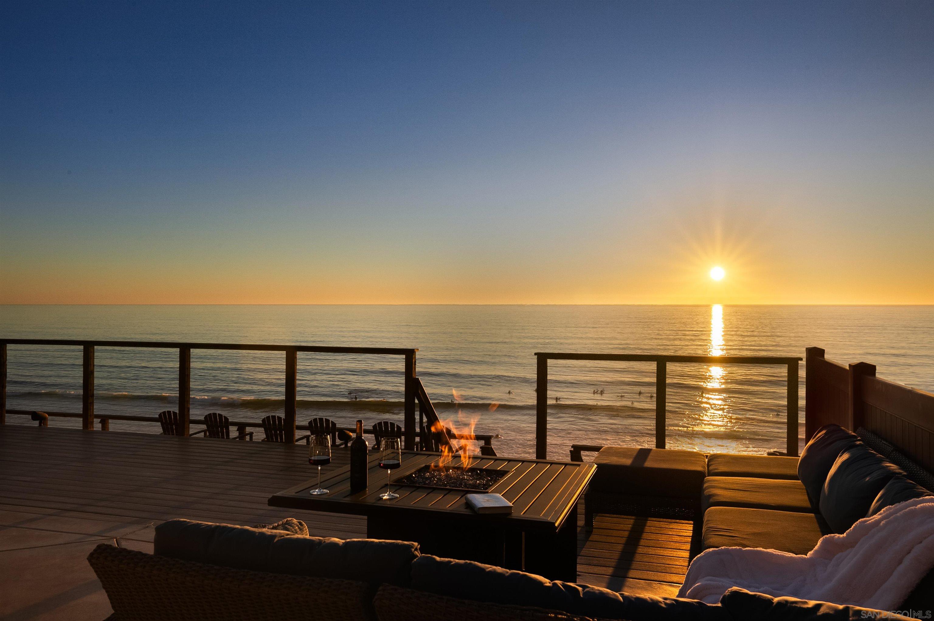 Detail Gallery Image 11 of 54 For 1680 N Neptune Ave, Encinitas,  CA 92024 - 4 Beds | 3/1 Baths