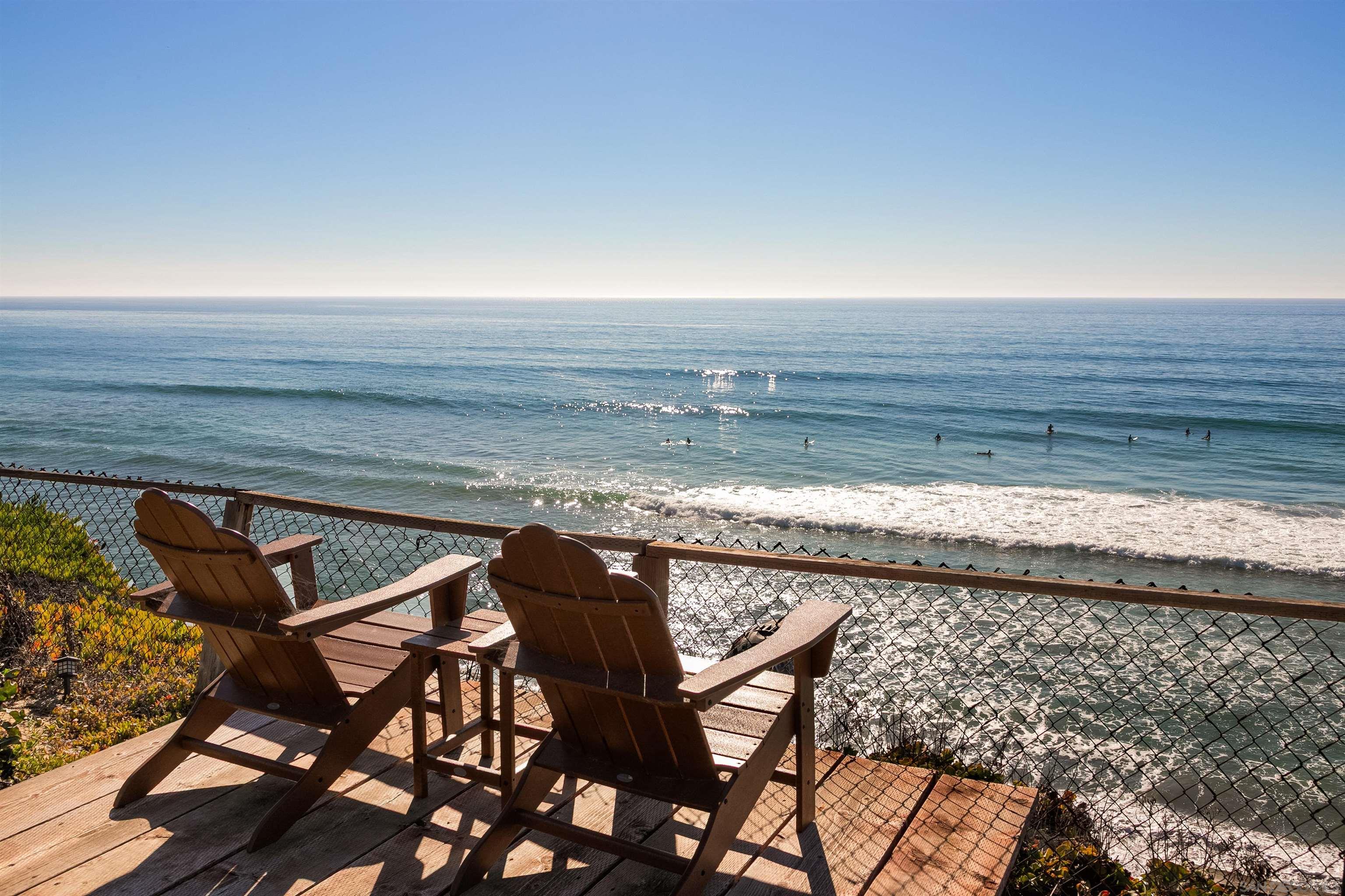 Detail Gallery Image 13 of 54 For 1680 N Neptune Ave, Encinitas,  CA 92024 - 4 Beds | 3/1 Baths