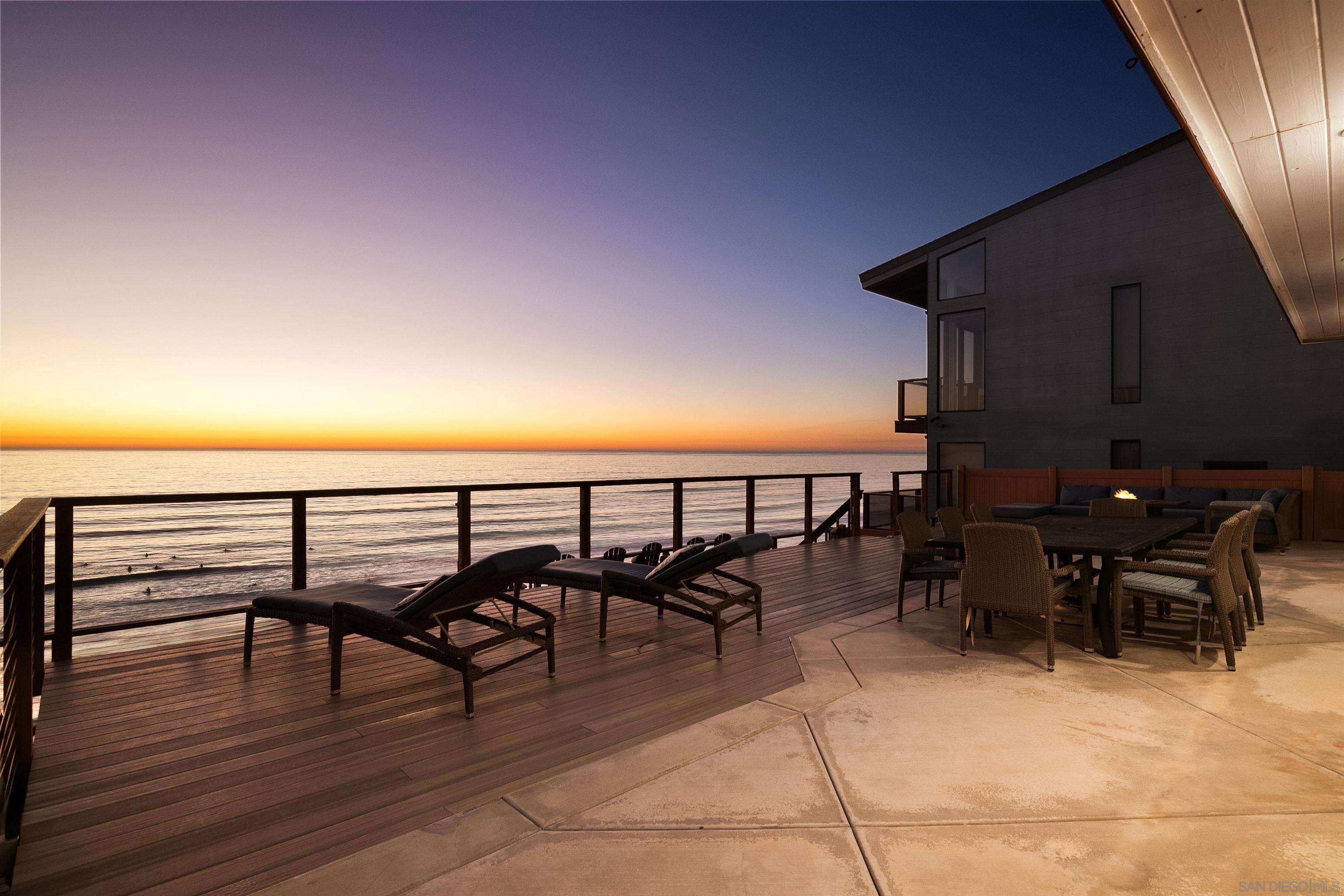 Detail Gallery Image 3 of 54 For 1680 N Neptune Ave, Encinitas,  CA 92024 - 4 Beds | 3/1 Baths