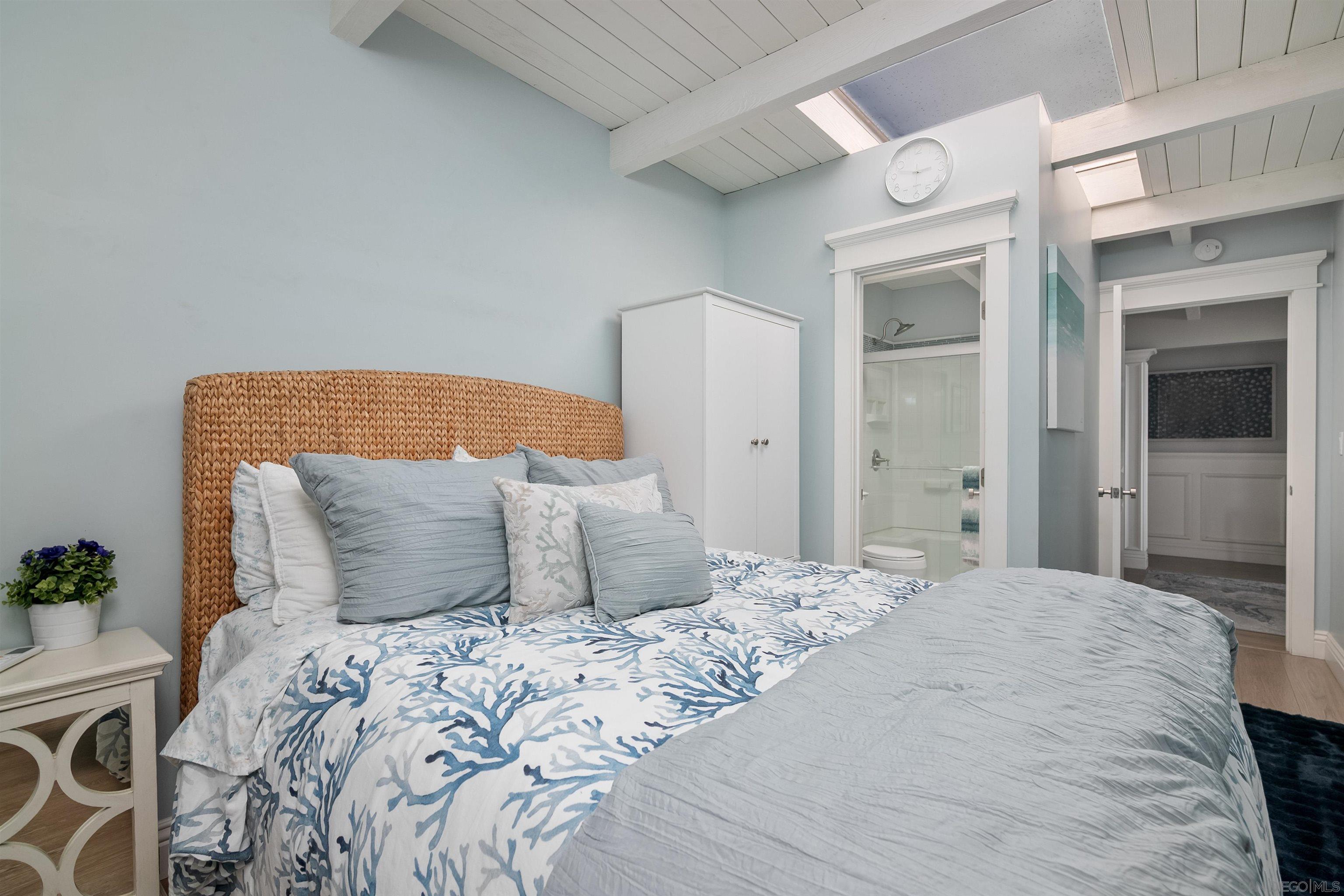 Detail Gallery Image 26 of 54 For 1680 N Neptune Ave, Encinitas,  CA 92024 - 4 Beds | 3/1 Baths