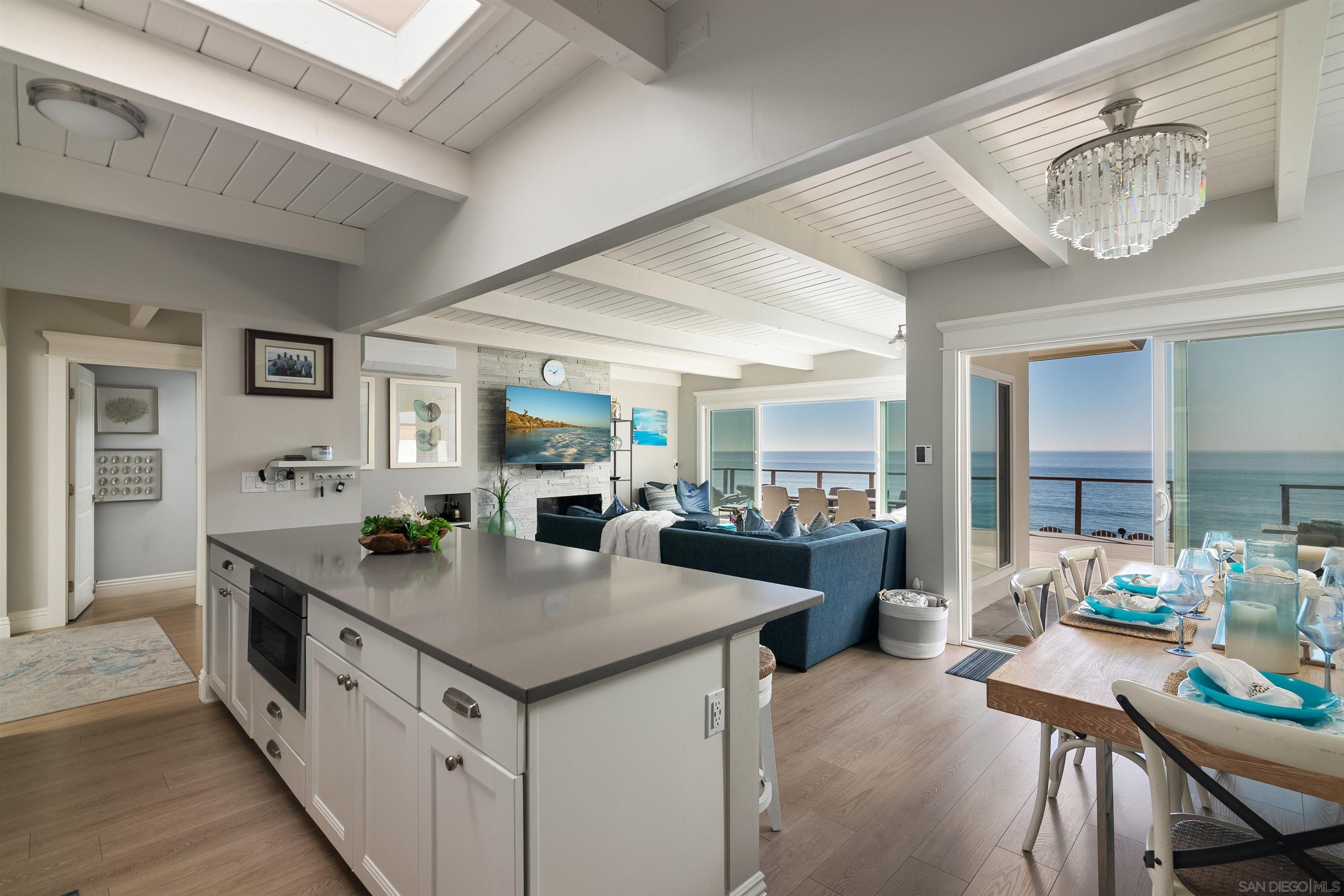 Detail Gallery Image 36 of 54 For 1680 N Neptune Ave, Encinitas,  CA 92024 - 4 Beds | 3/1 Baths