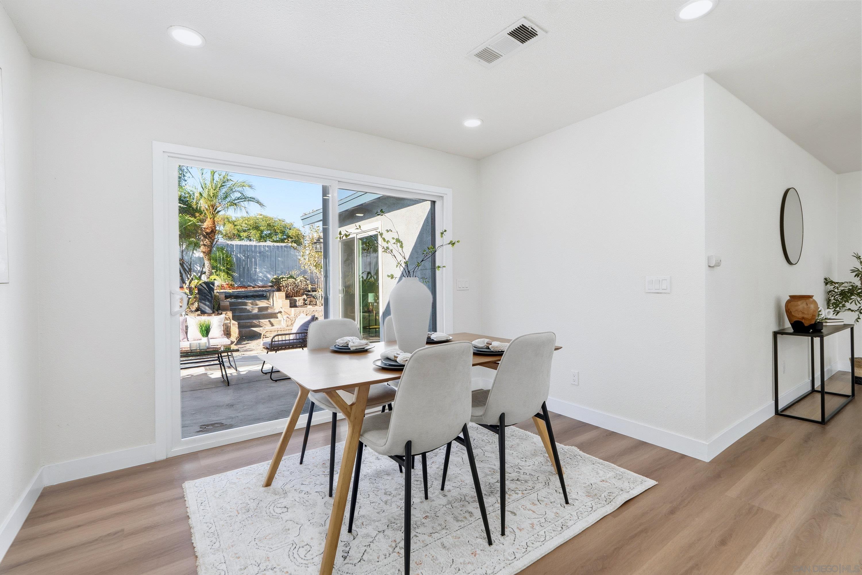 Detail Gallery Image 11 of 26 For 9408  Wharton Rd, Santee,  CA 92071 - 3 Beds | 2 Baths