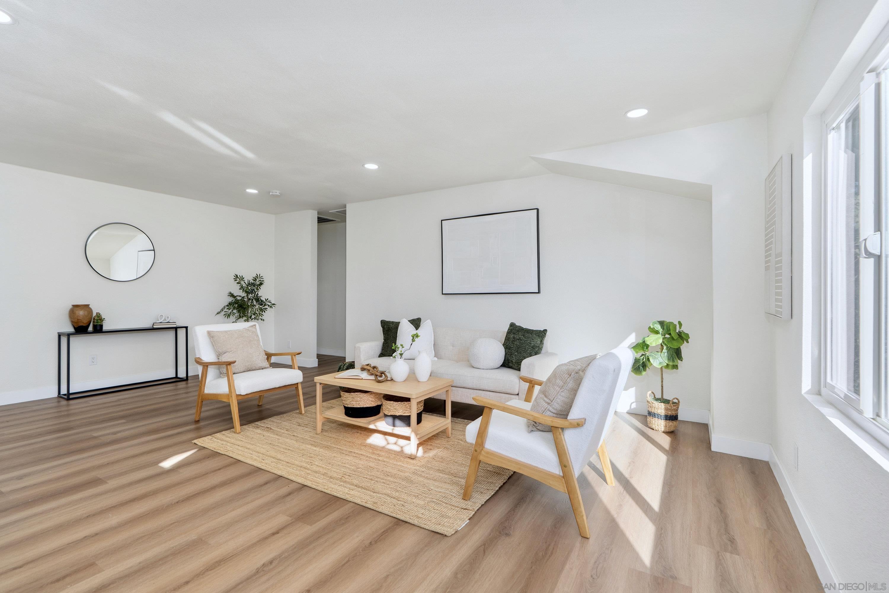 Detail Gallery Image 3 of 26 For 9408  Wharton Rd, Santee,  CA 92071 - 3 Beds | 2 Baths