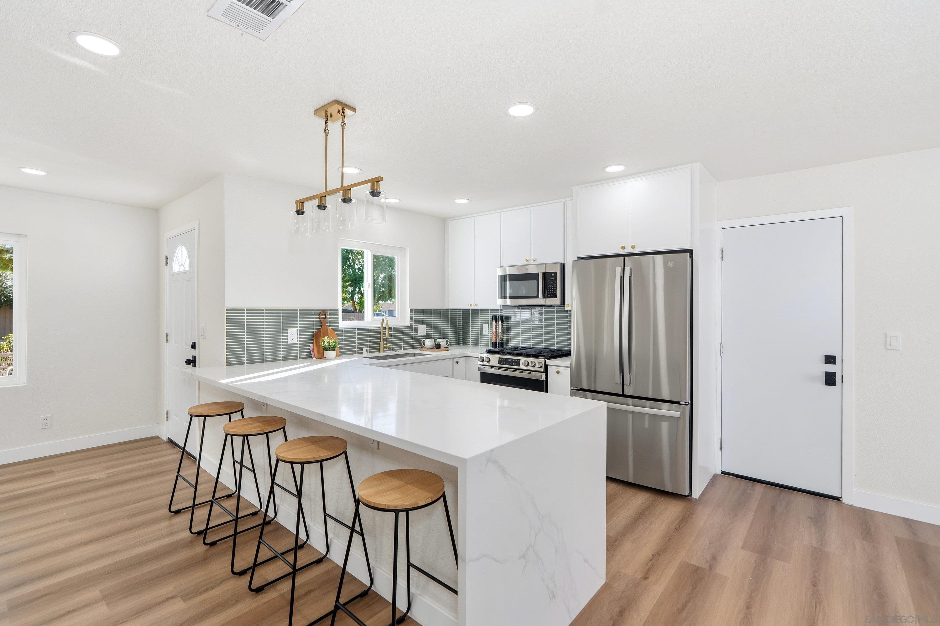 Detail Gallery Image 7 of 26 For 9408  Wharton Rd, Santee,  CA 92071 - 3 Beds | 2 Baths