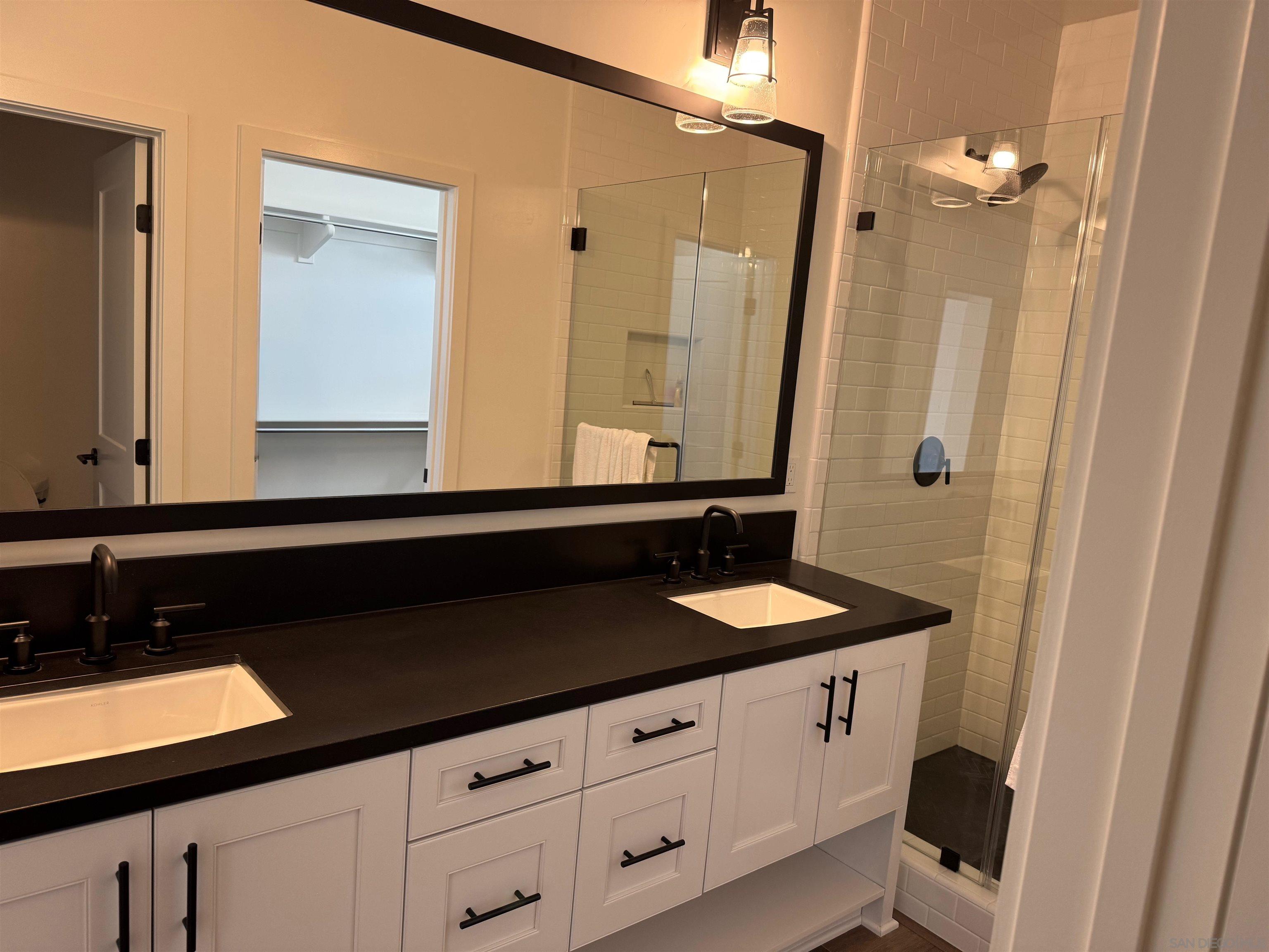 Detail Gallery Image 7 of 13 For 1107  Catania Court  205, Encinitas,  CA 92024 - 2 Beds | 2 Baths