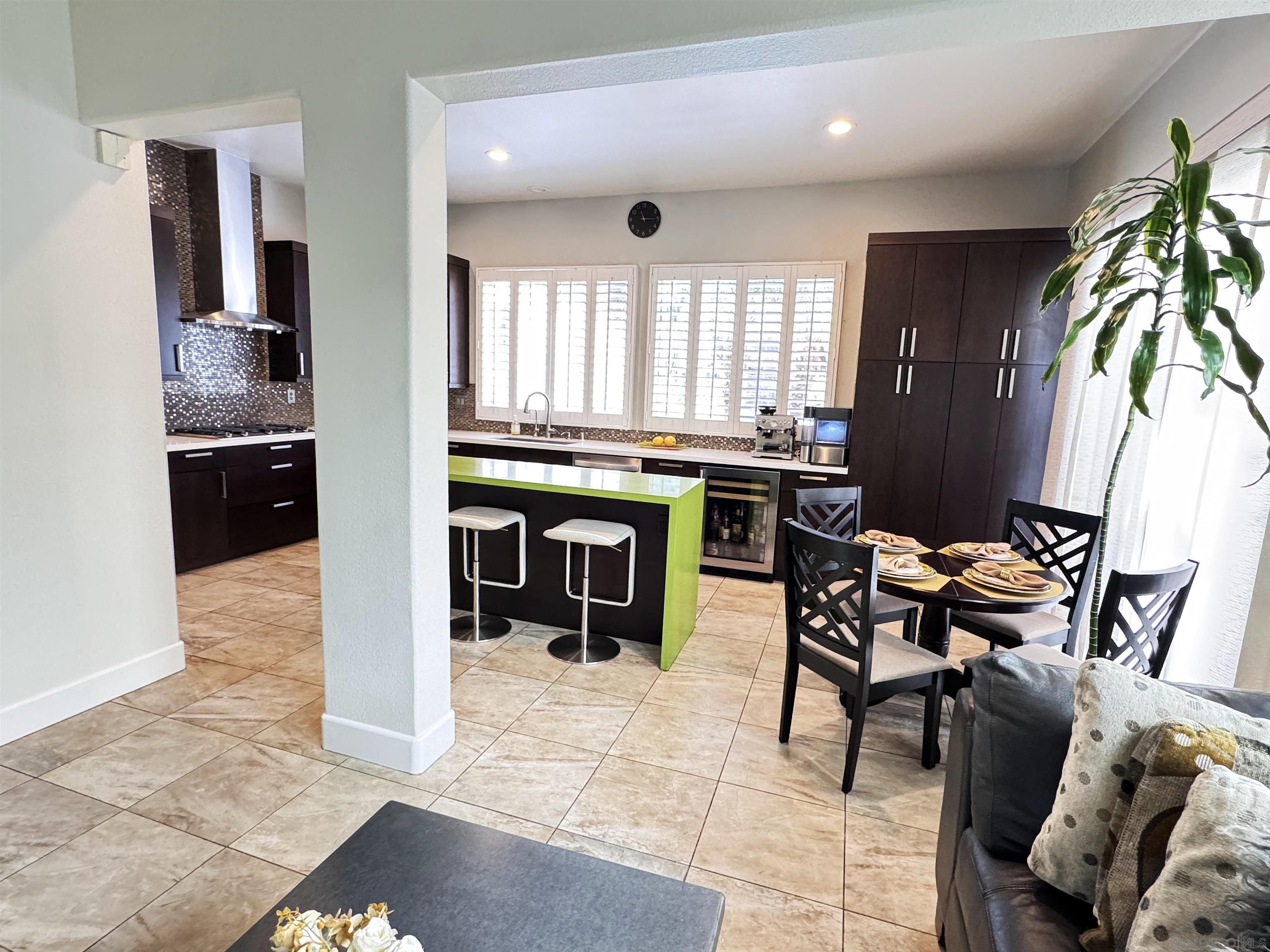 Detail Gallery Image 13 of 24 For 11770  Fantasia Ct., San Diego,  CA 92131 - 4 Beds | 3 Baths