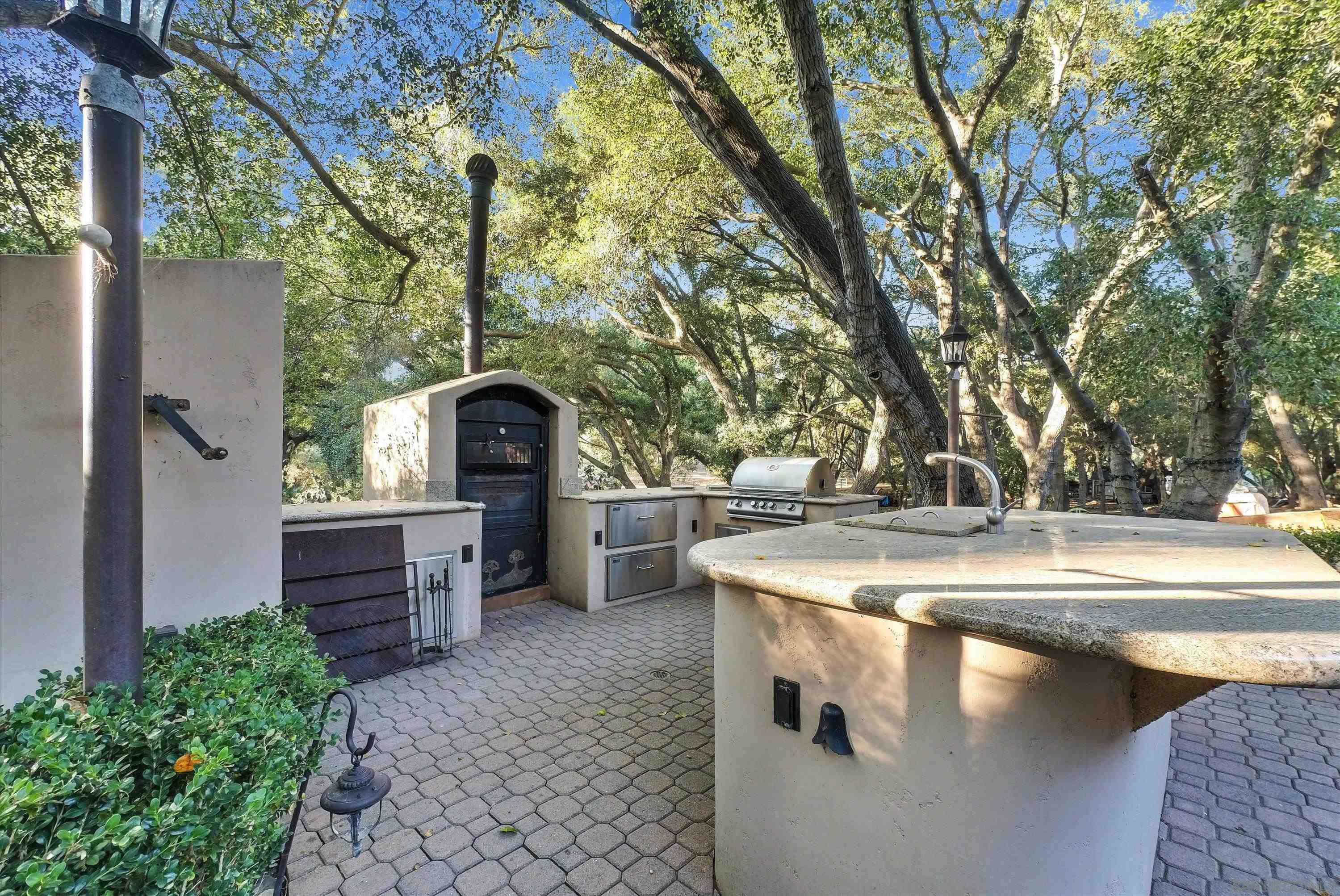 Detail Gallery Image 13 of 74 For 45455  Lorenz Ln, Temecula,  CA 92590 - 4 Beds | 4/1 Baths