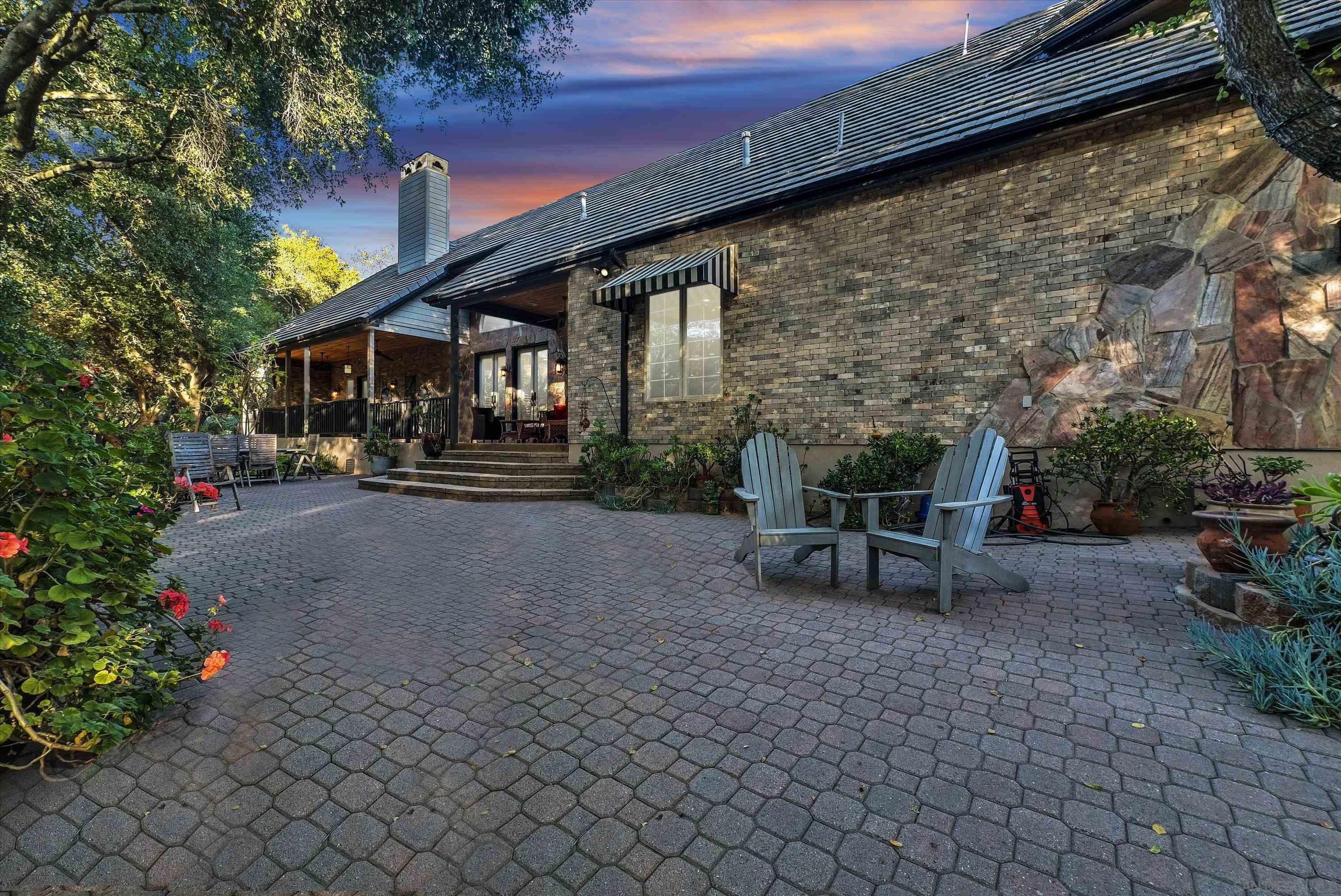 Detail Gallery Image 3 of 74 For 45455  Lorenz Ln, Temecula,  CA 92590 - 4 Beds | 4/1 Baths