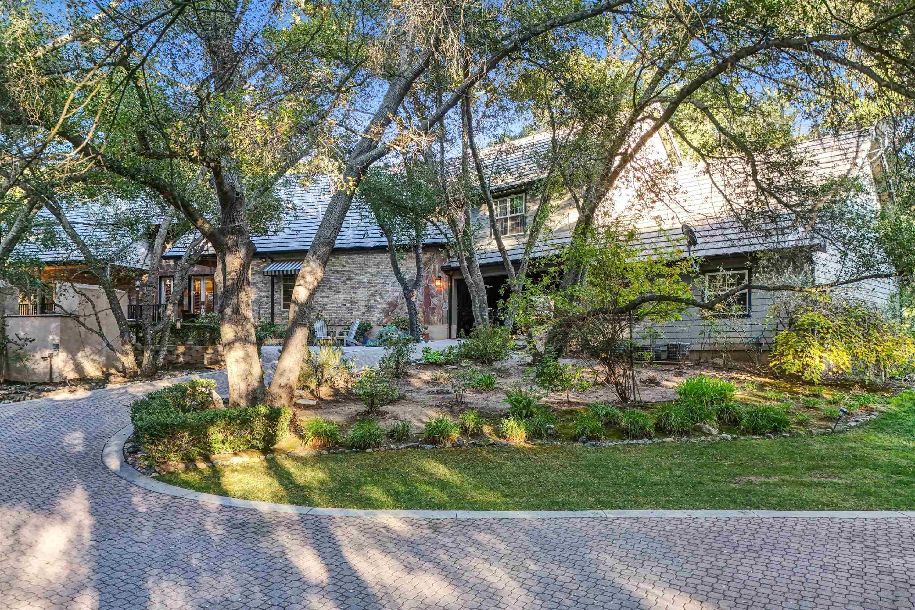 Detail Gallery Image 5 of 74 For 45455  Lorenz Ln, Temecula,  CA 92590 - 4 Beds | 4/1 Baths