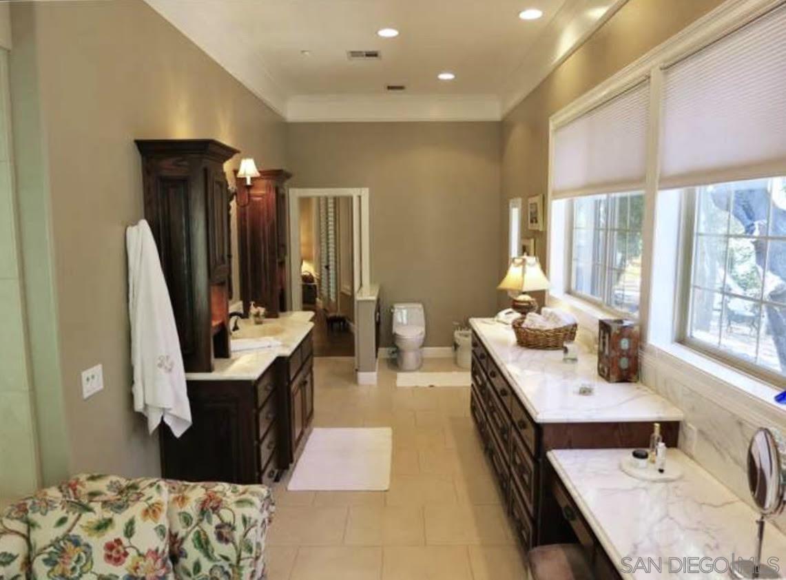 Detail Gallery Image 45 of 74 For 45455  Lorenz Ln, Temecula,  CA 92590 - 4 Beds | 4/1 Baths