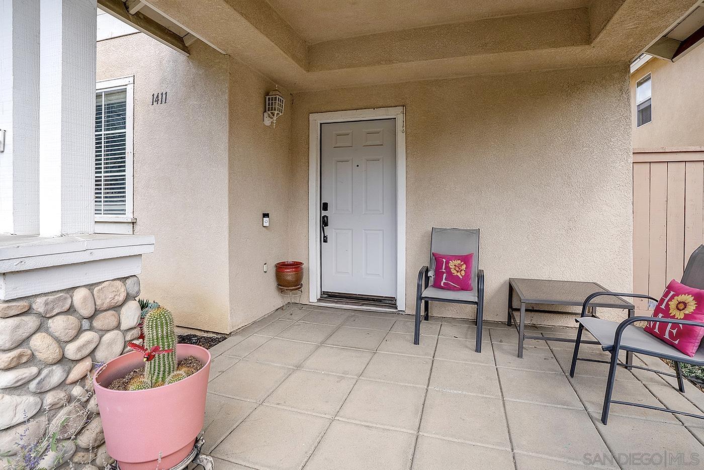 Detail Gallery Image 5 of 32 For 1411  Santa Rita E, Chula Vista,  CA 91913 - 4 Beds | 2/1 Baths