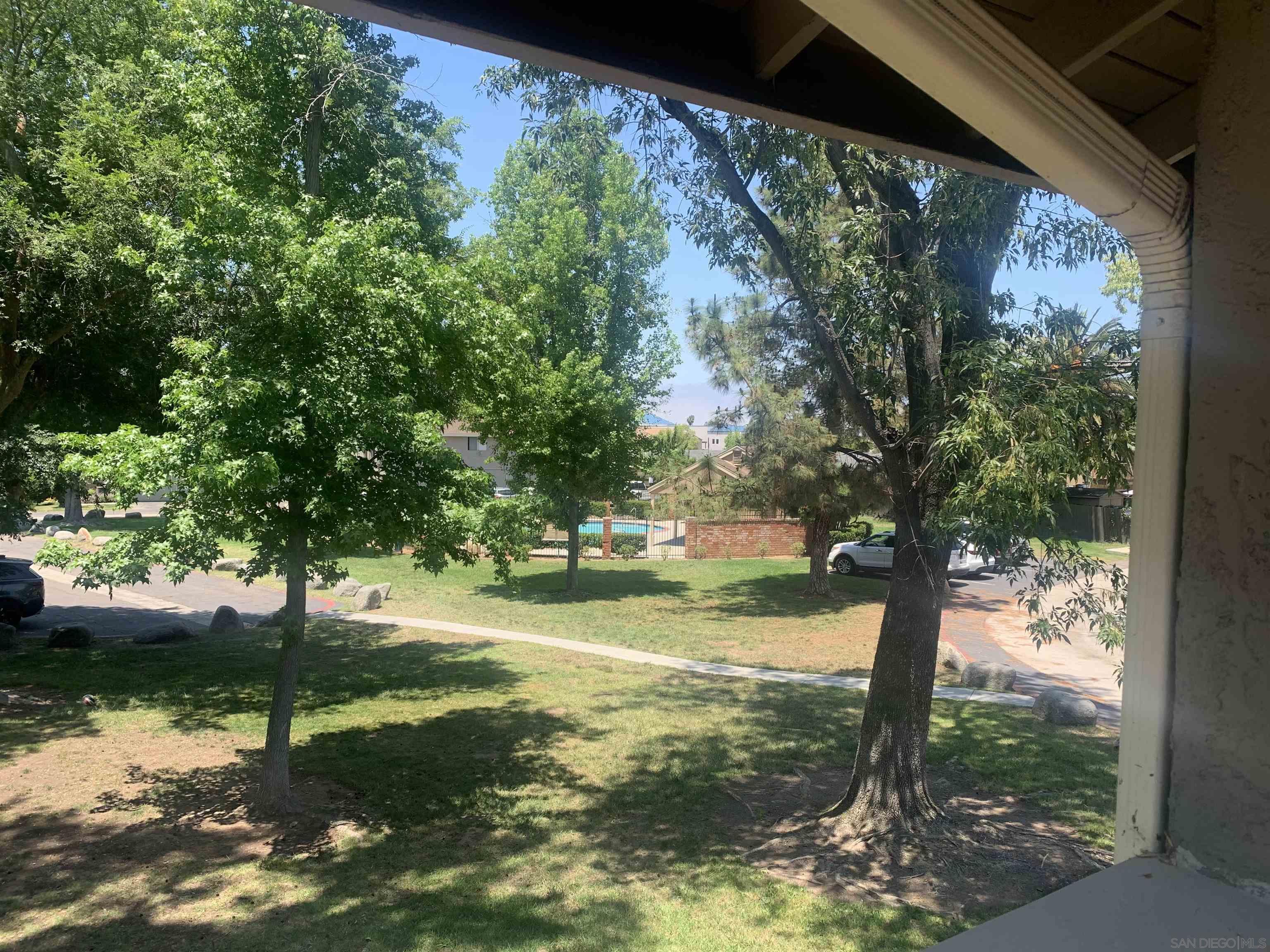 Detail Gallery Image 11 of 46 For 1524  Gustavo St  #D,  El Cajon,  CA 92019 - 2 Beds | 1 Baths