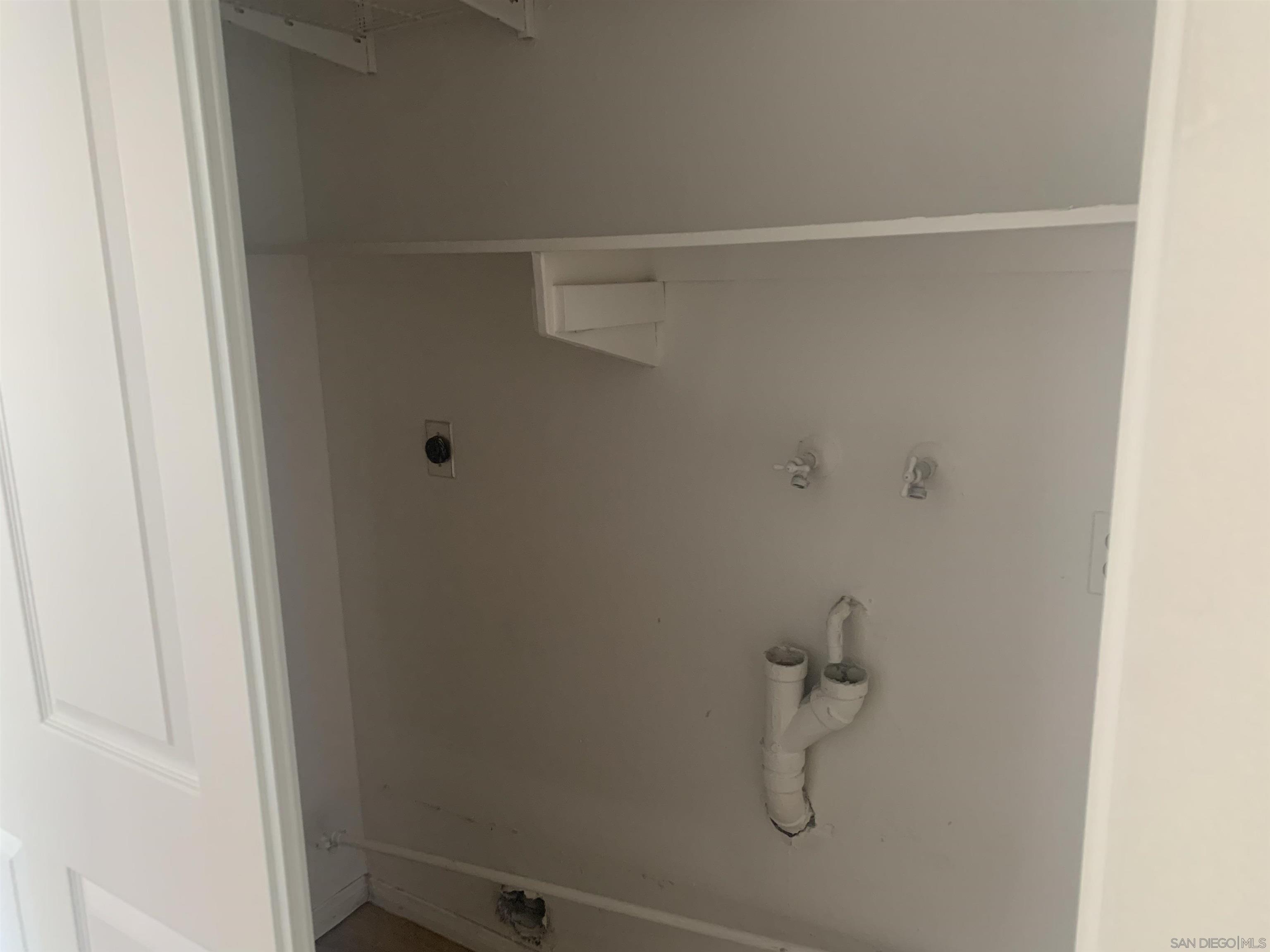 Detail Gallery Image 16 of 46 For 1524  Gustavo St  #D,  El Cajon,  CA 92019 - 2 Beds | 1 Baths