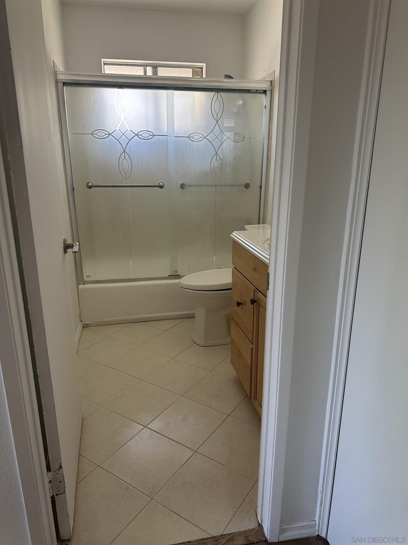 Detail Gallery Image 17 of 46 For 1524  Gustavo St  #D,  El Cajon,  CA 92019 - 2 Beds | 1 Baths