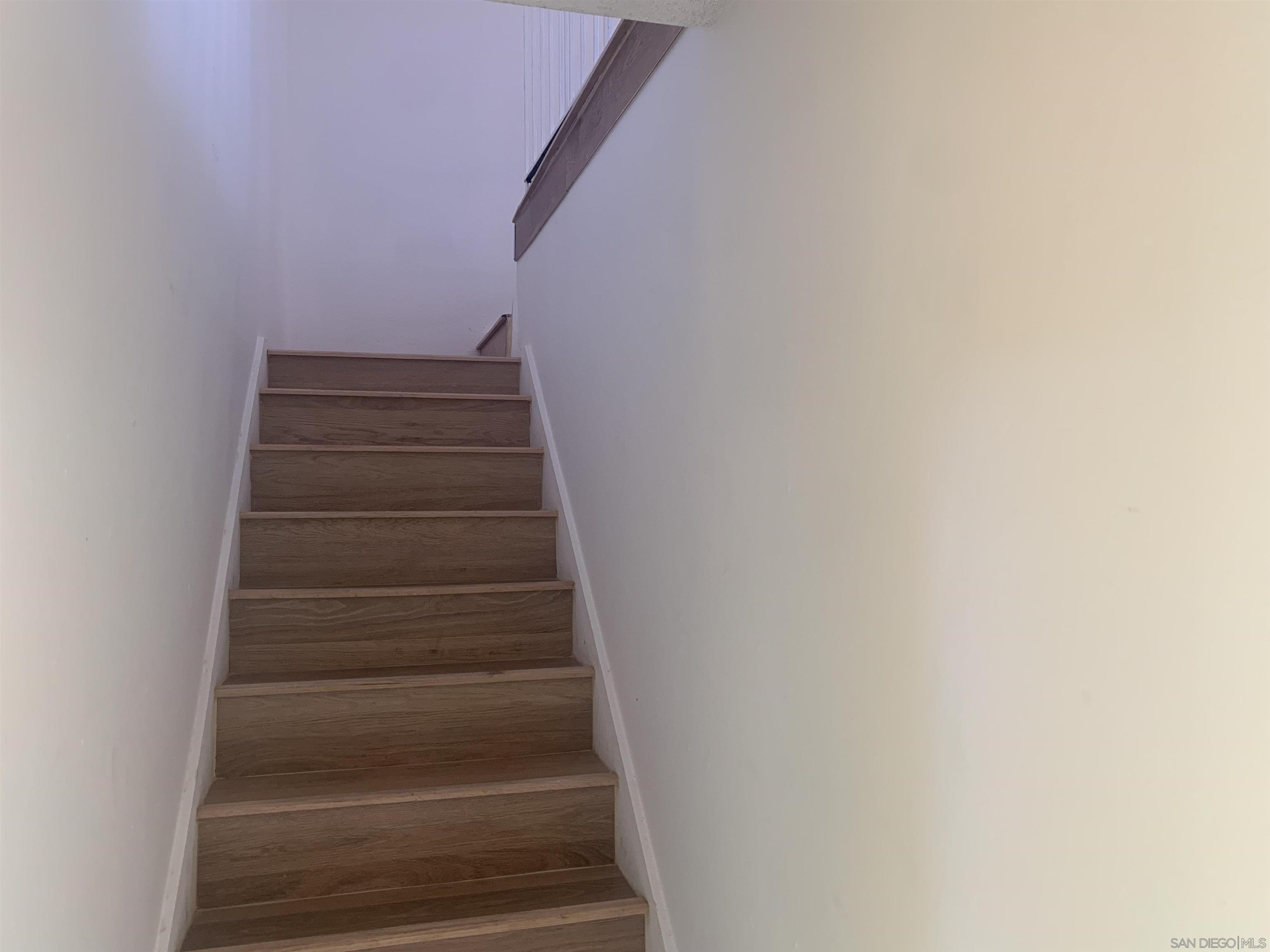 Detail Gallery Image 5 of 46 For 1524  Gustavo St  #D,  El Cajon,  CA 92019 - 2 Beds | 1 Baths