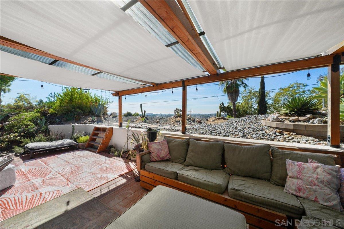 Front Image Thumbnail for SD250043343