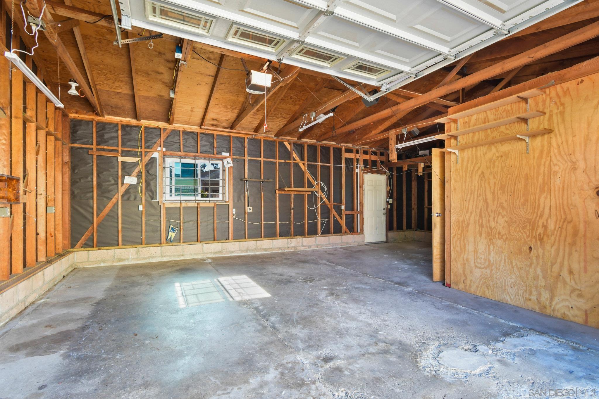 Detail Gallery Image 36 of 39 For 4386  Niagara Ave, San Diego,  CA 92107 - 3 Beds | 2 Baths