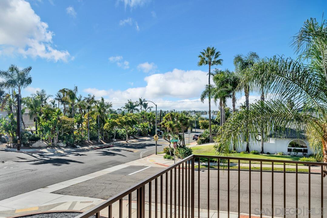 Detail Gallery Image 23 of 51 For 4502  Milton St, San Diego,  CA 92110 - 4 Beds | 3 Baths