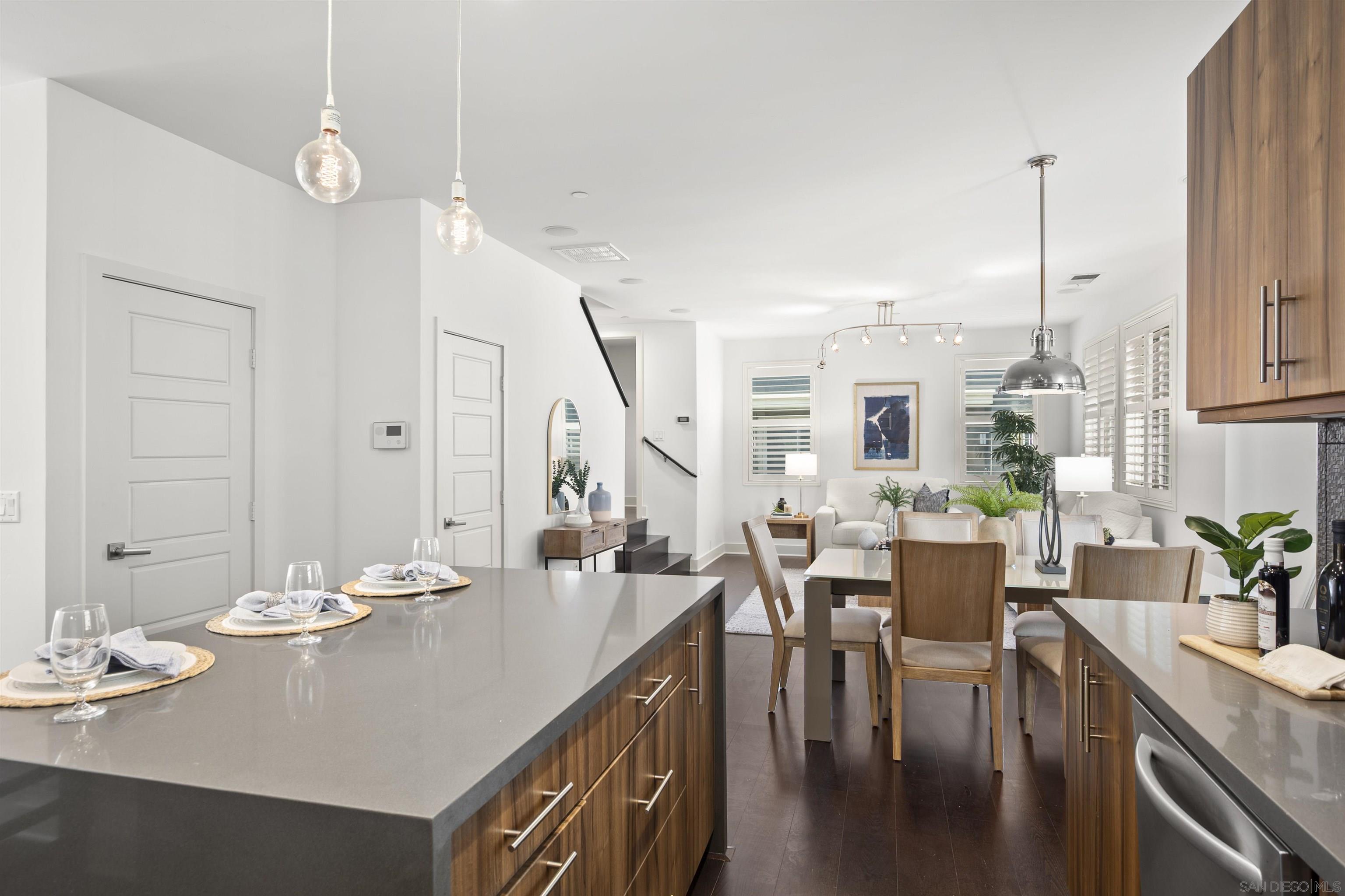 Detail Gallery Image 20 of 69 For 7853  Inception Way, San Diego,  CA 92108 - 3 Beds | 3/1 Baths