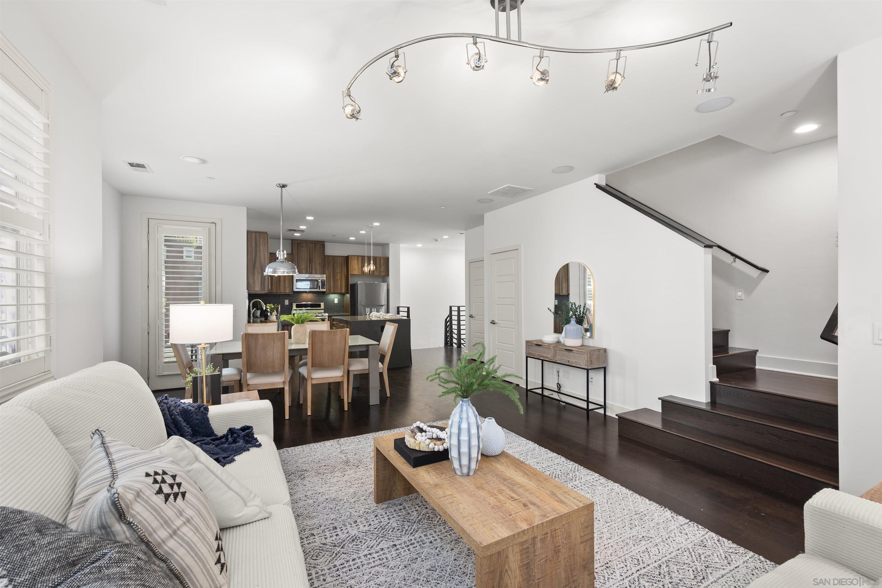 Detail Gallery Image 26 of 69 For 7853  Inception Way, San Diego,  CA 92108 - 3 Beds | 3/1 Baths