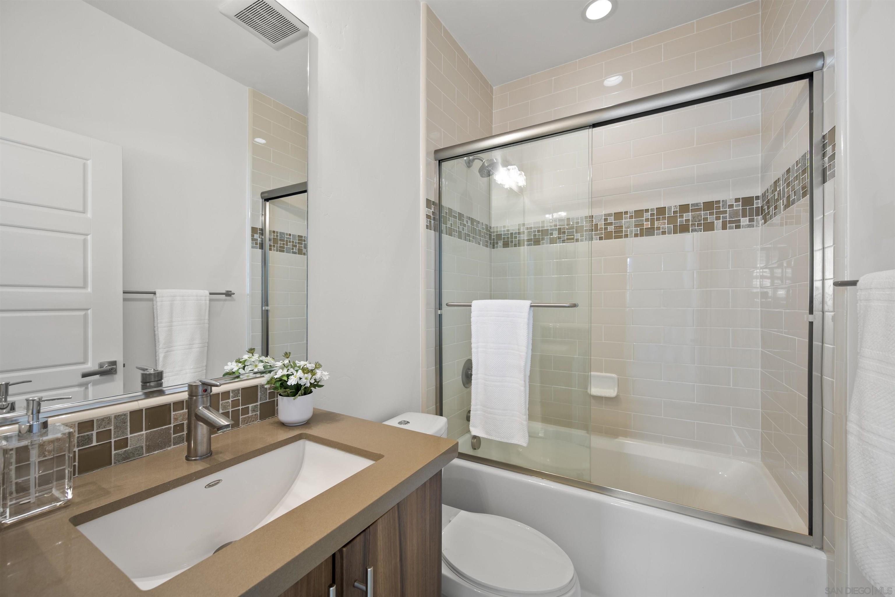 Detail Gallery Image 39 of 69 For 7853  Inception Way, San Diego,  CA 92108 - 3 Beds | 3/1 Baths